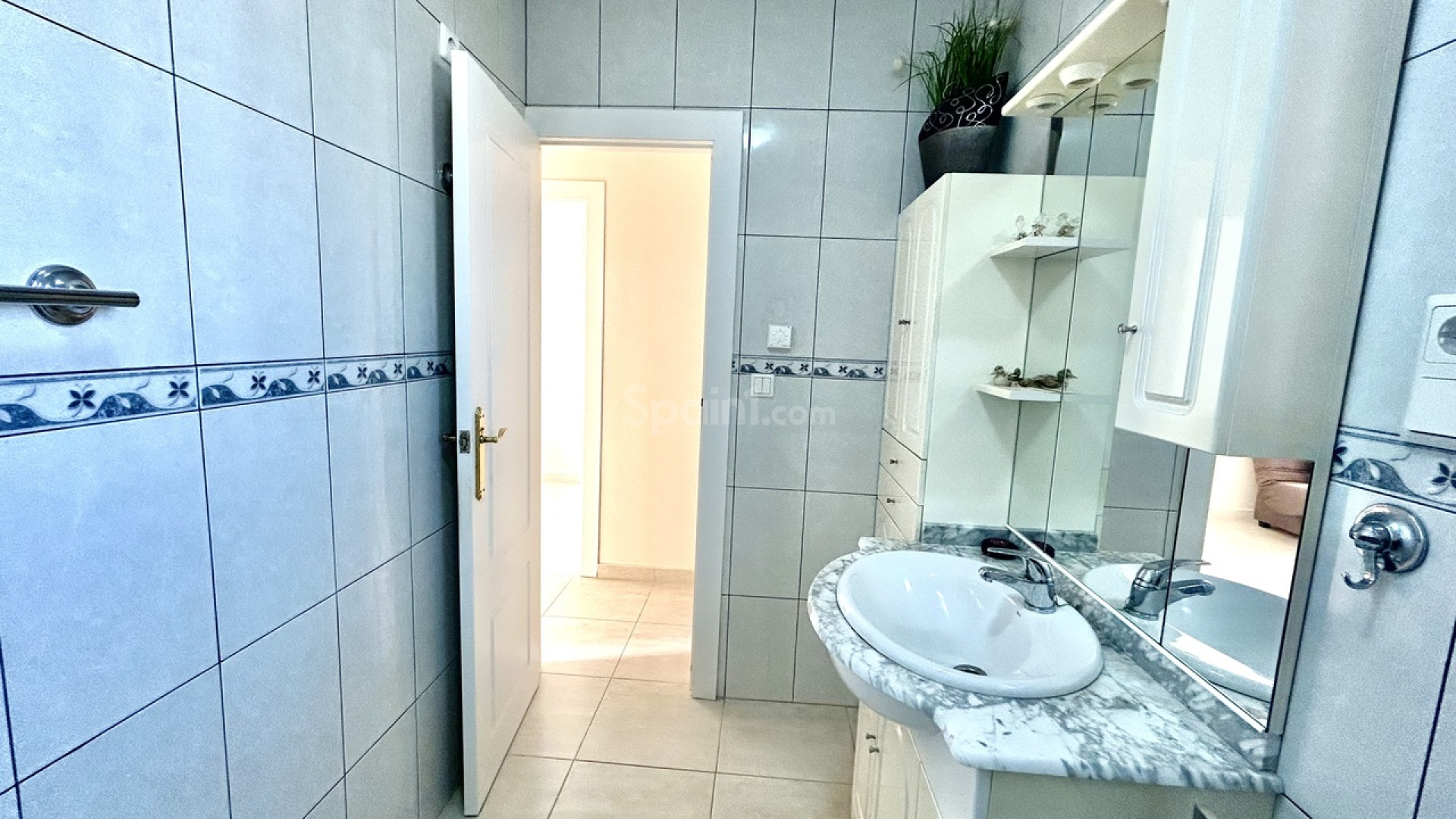 Resale - Stadthaus -
Torrevieja