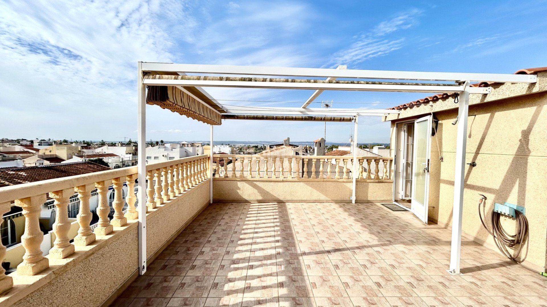 Resale - Stadthaus -
Torrevieja