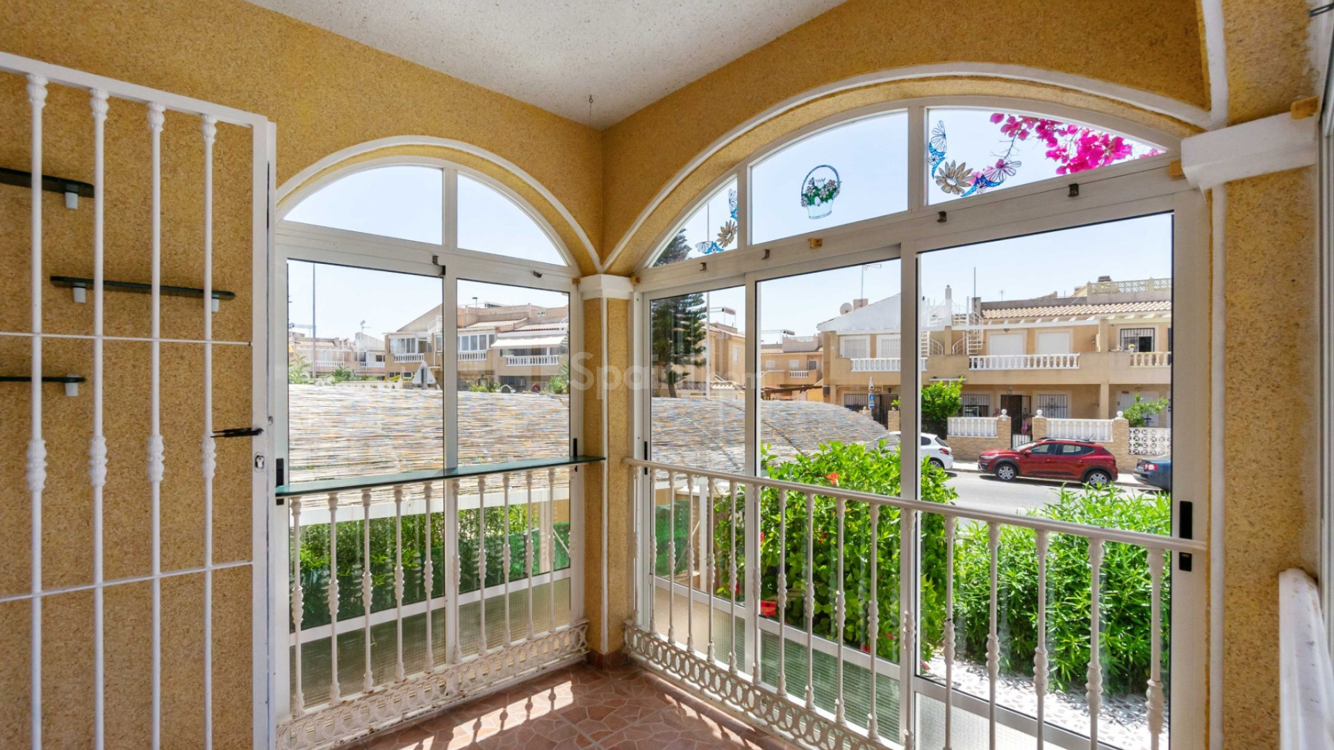 Resale - Stadthaus -
Torrevieja