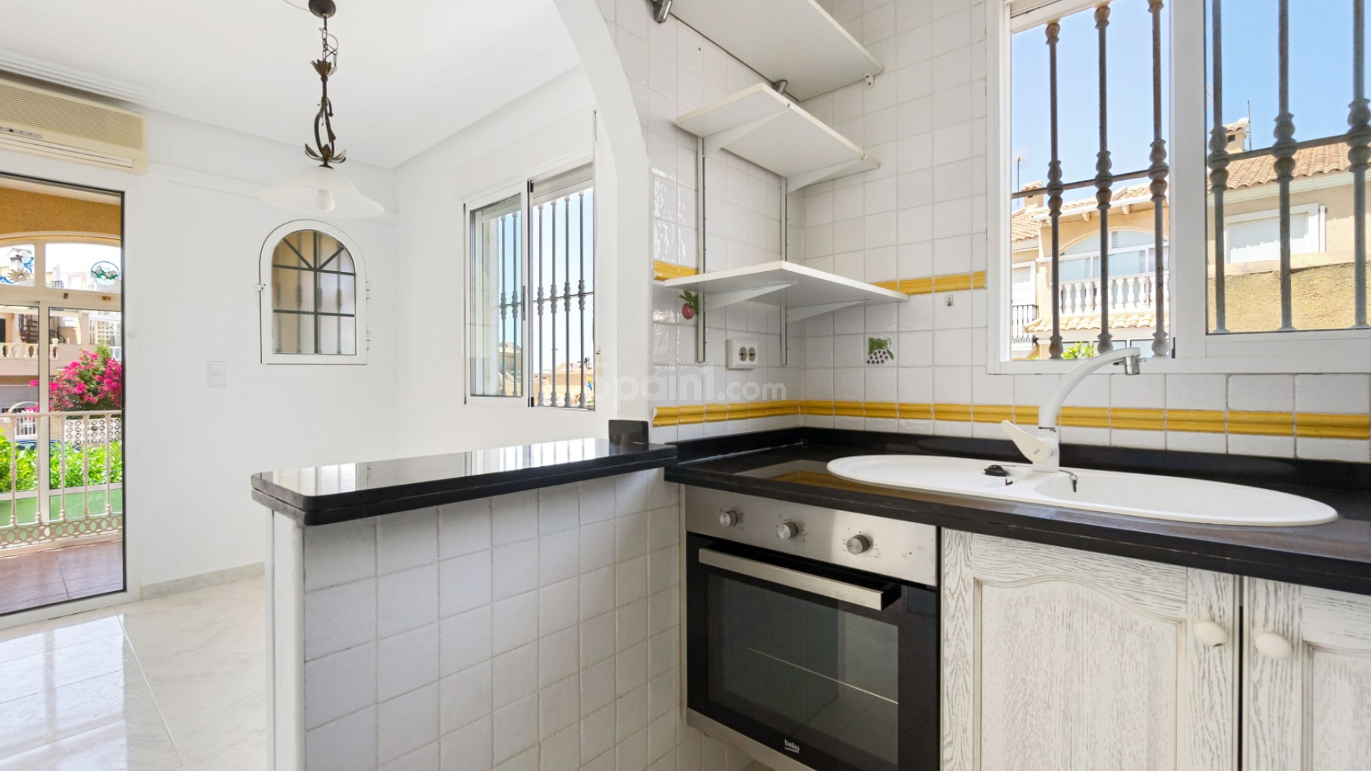 Resale - Stadthaus -
Torrevieja