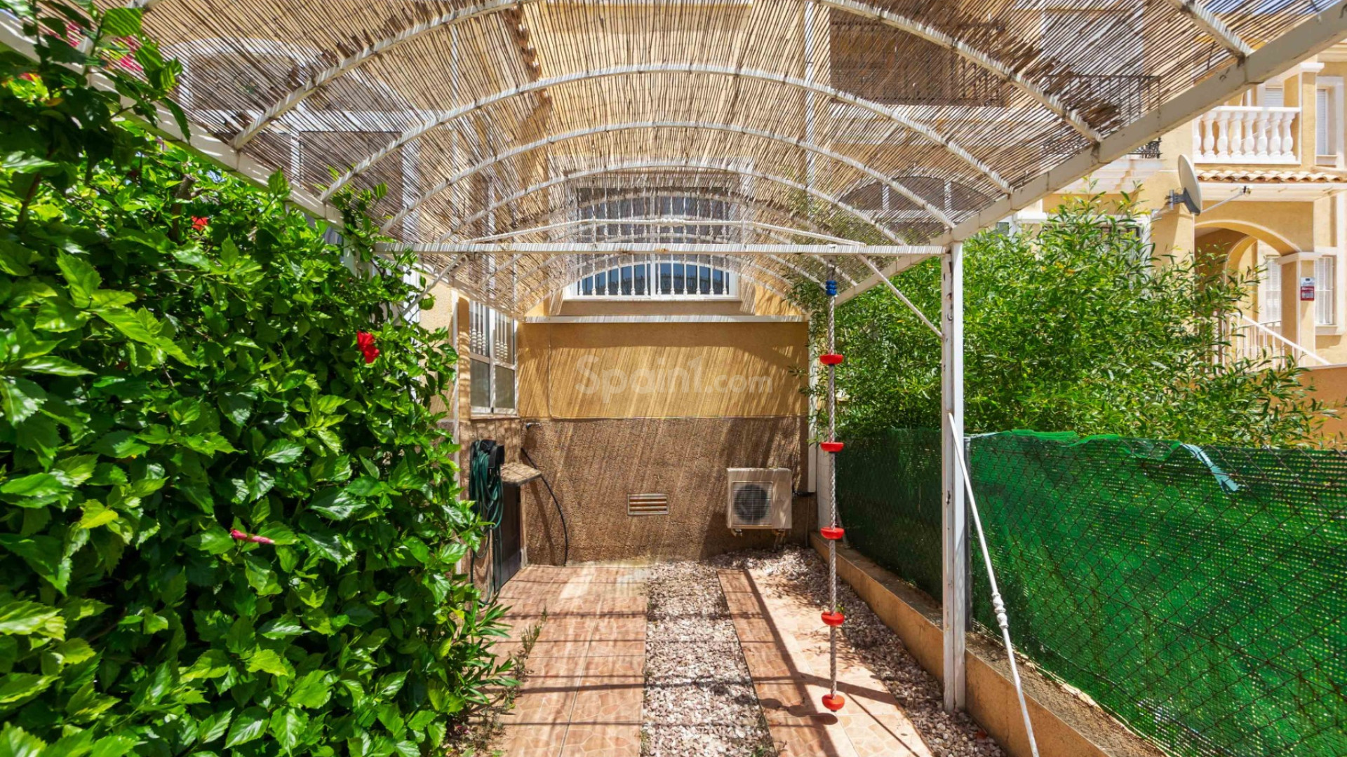 Resale - Stadthaus -
Torrevieja