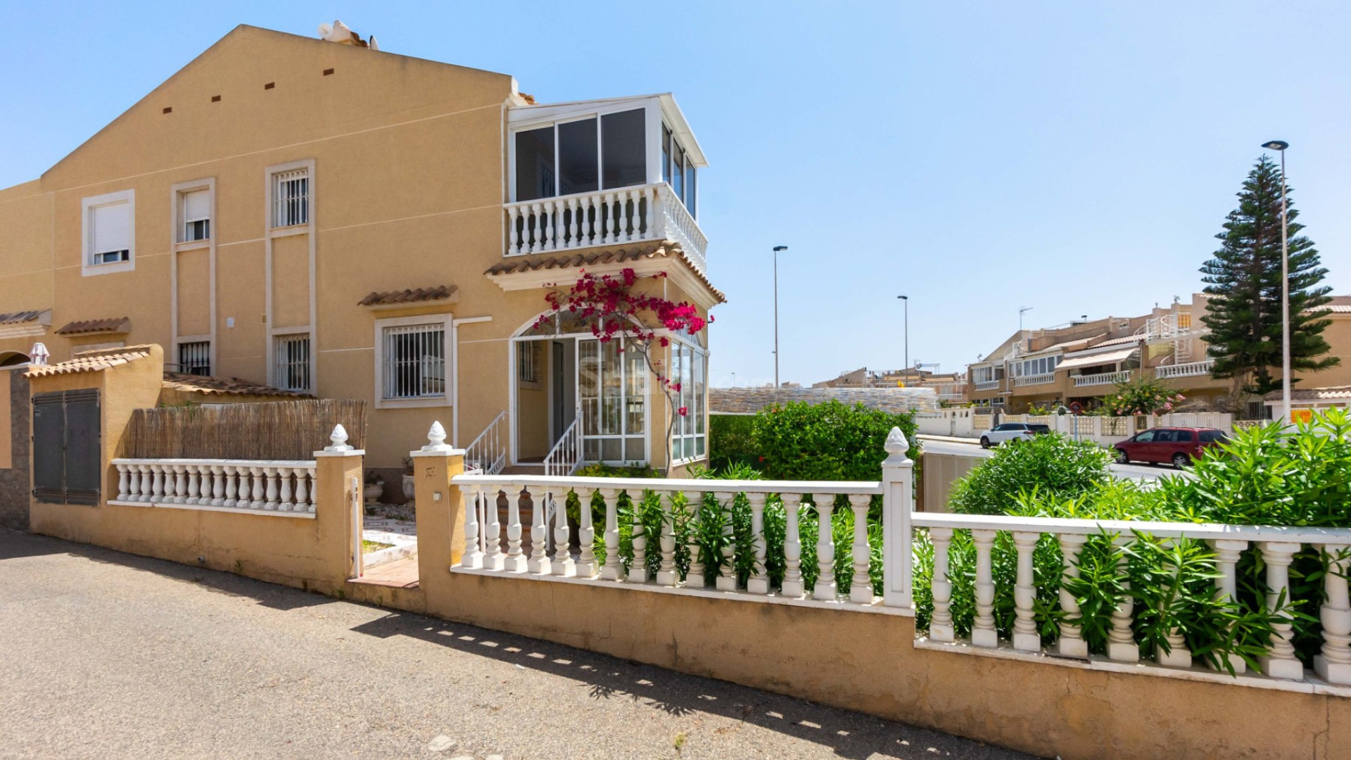 Resale - Stadthaus -
Torrevieja