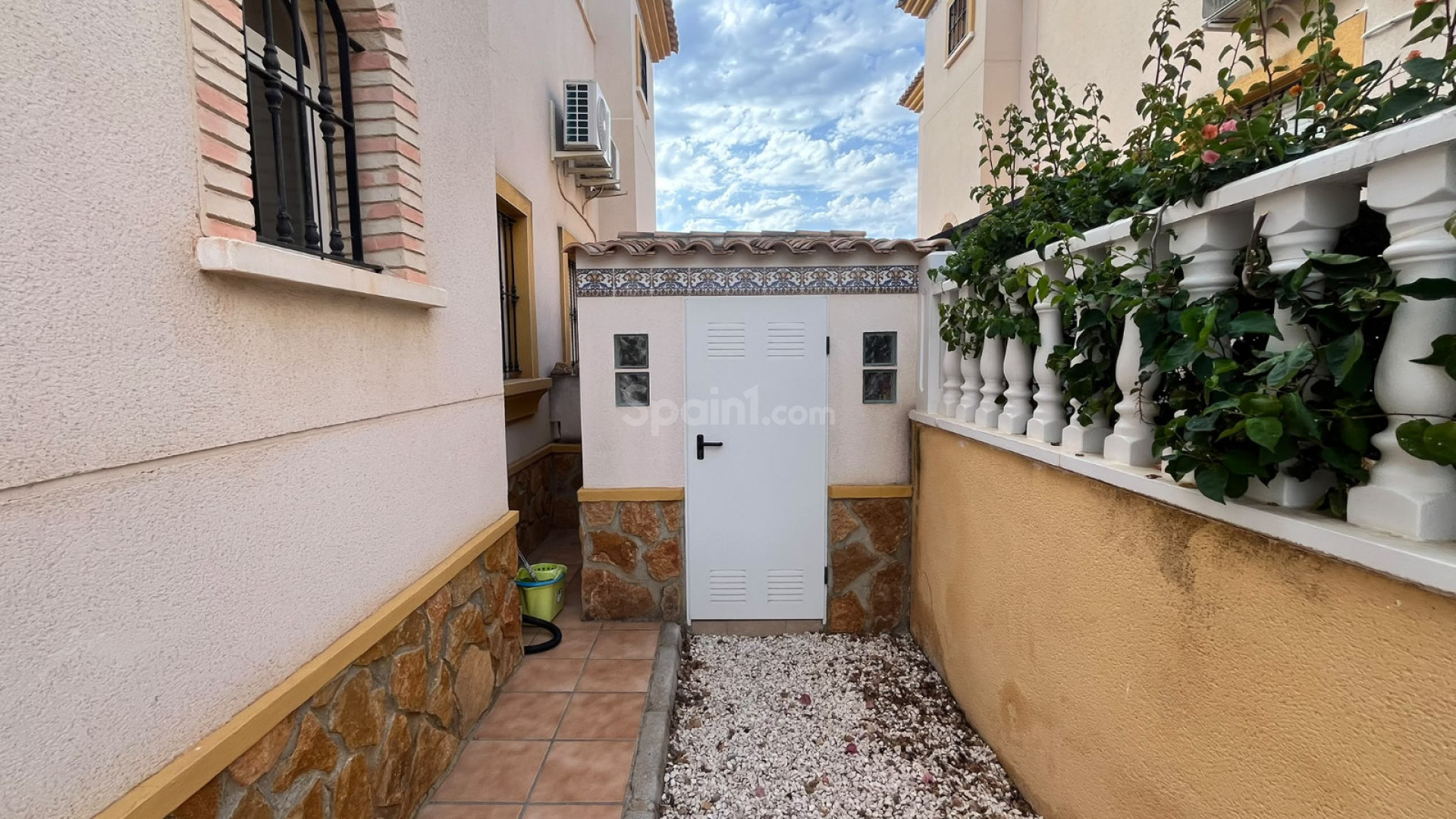 Resale - Stadthaus -
Villamartin - PAU 8