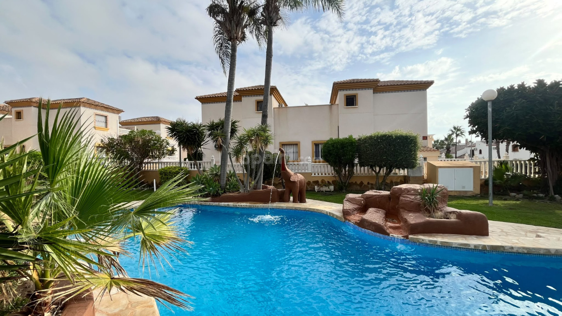 Resale - Stadthaus -
Villamartin - PAU 8