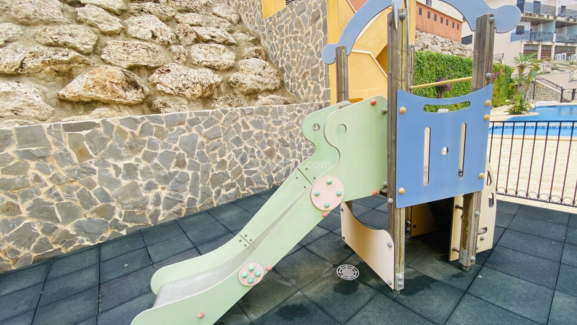 Resale - Takvåning -
Dehesa de Campoamor - Campoamor