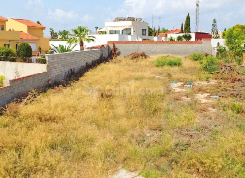 Resale - Tomt / Mark -
Torrevieja - Los Balcones