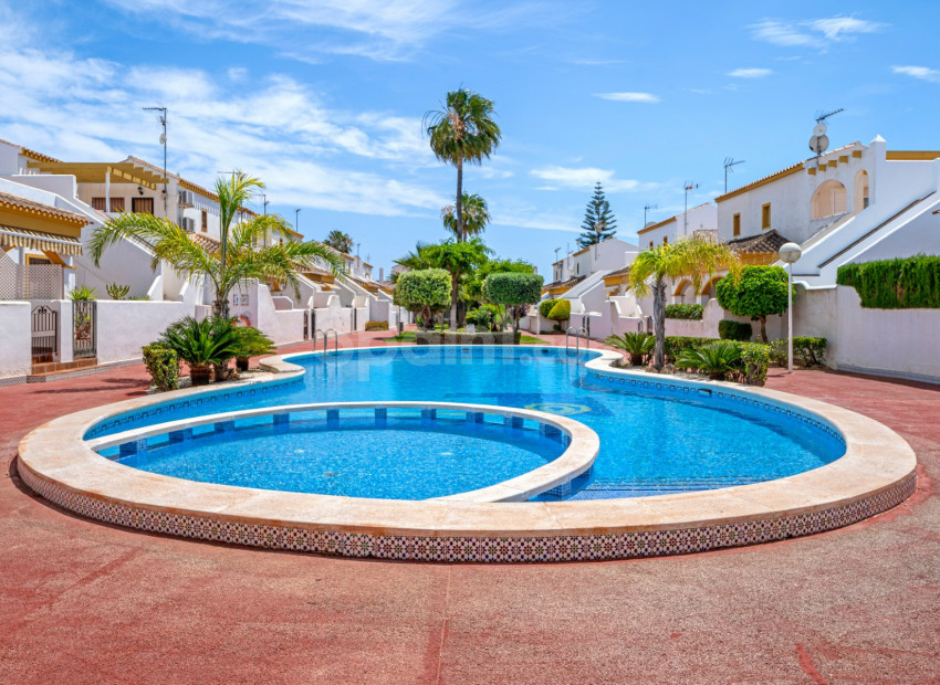 Resale - Townhouse -
Alicante - Torre de la Horadada