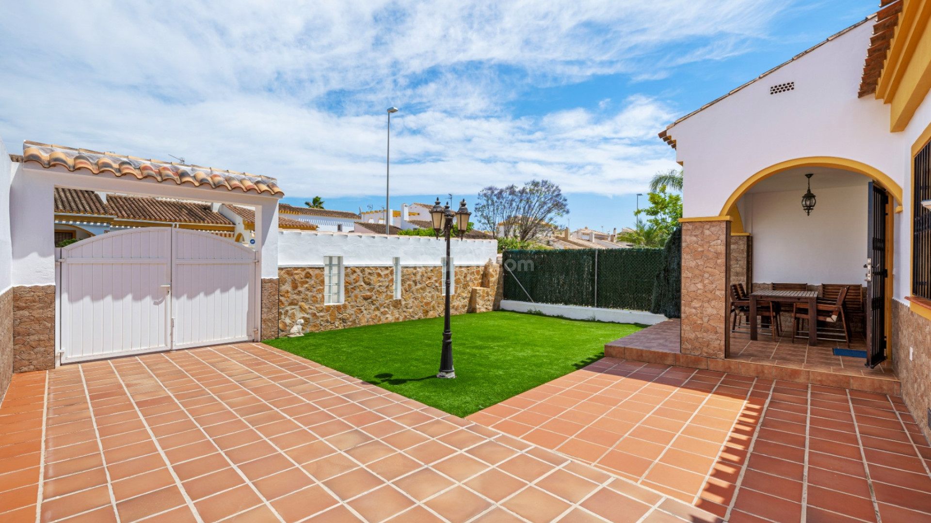 Resale - Townhouse -
Alicante - Torre de la Horadada