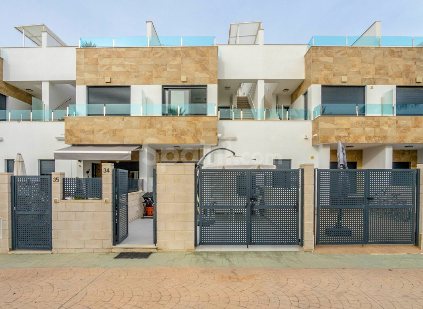 Resale - Townhouse -
Alicante - Villamartin