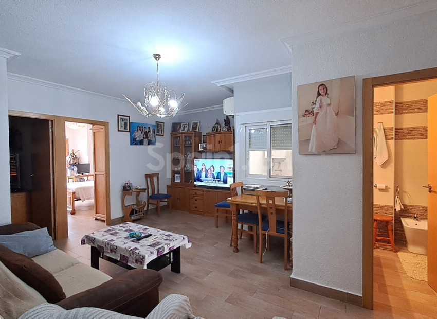 Resale - Townhouse -
Benijofar