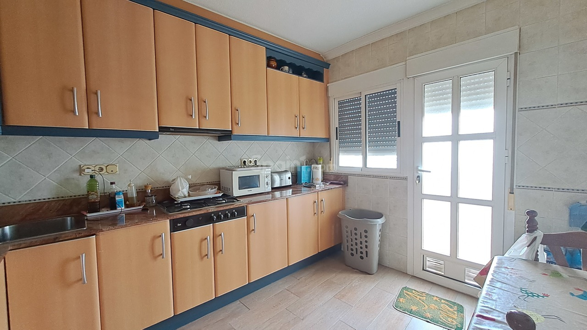 Resale - Townhouse -
Benijofar