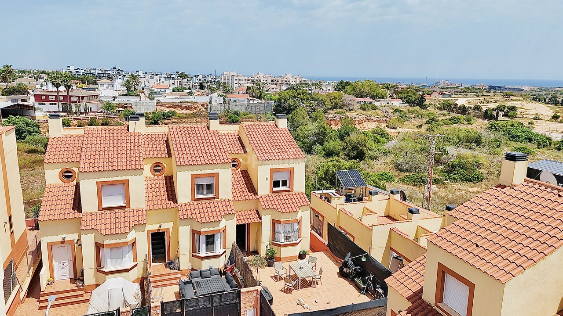 Resale - Townhouse -
Cabo Roig