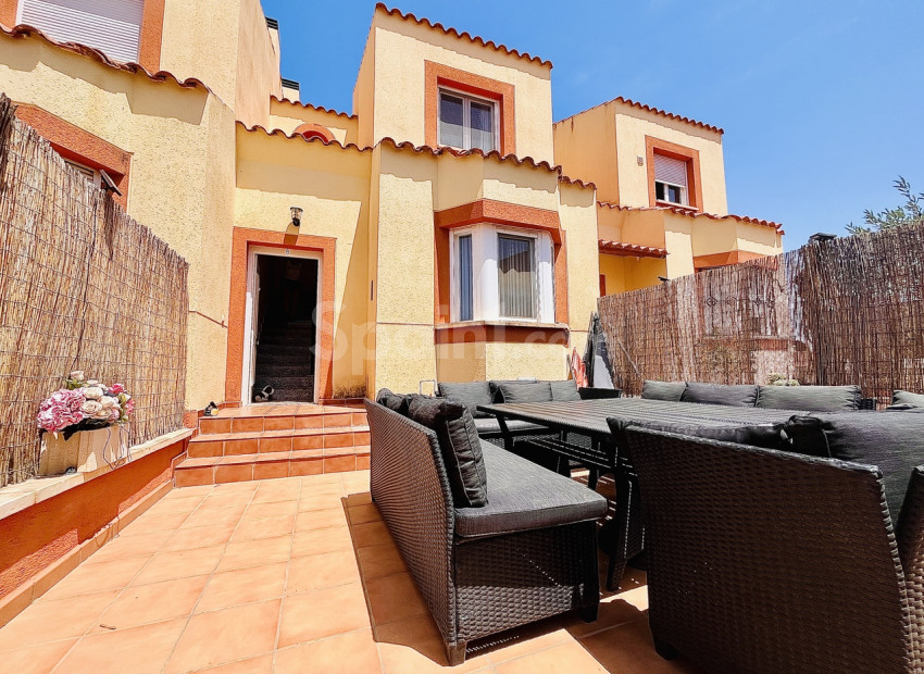 Resale - Townhouse -
Cabo Roig