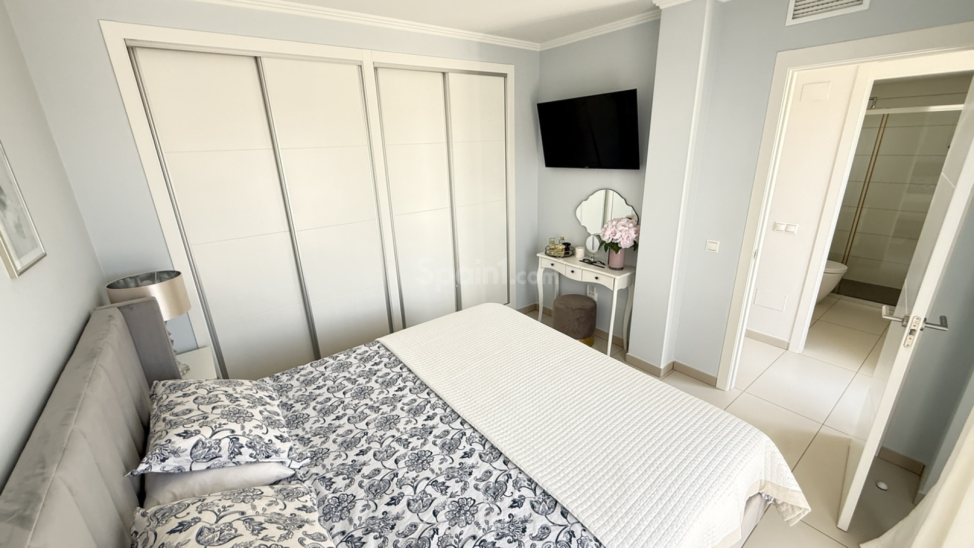 Resale - Townhouse -
Cabo Roig
