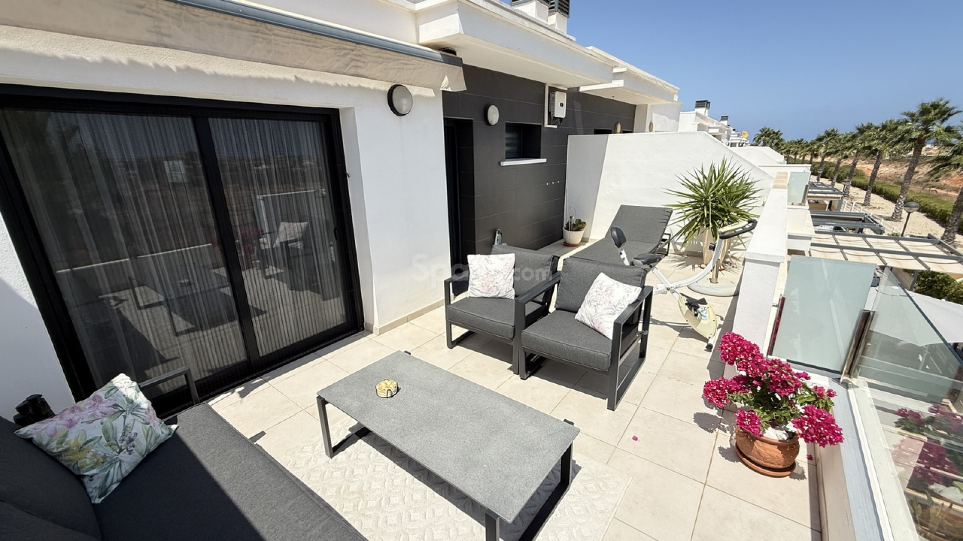 Resale - Townhouse -
Cabo Roig