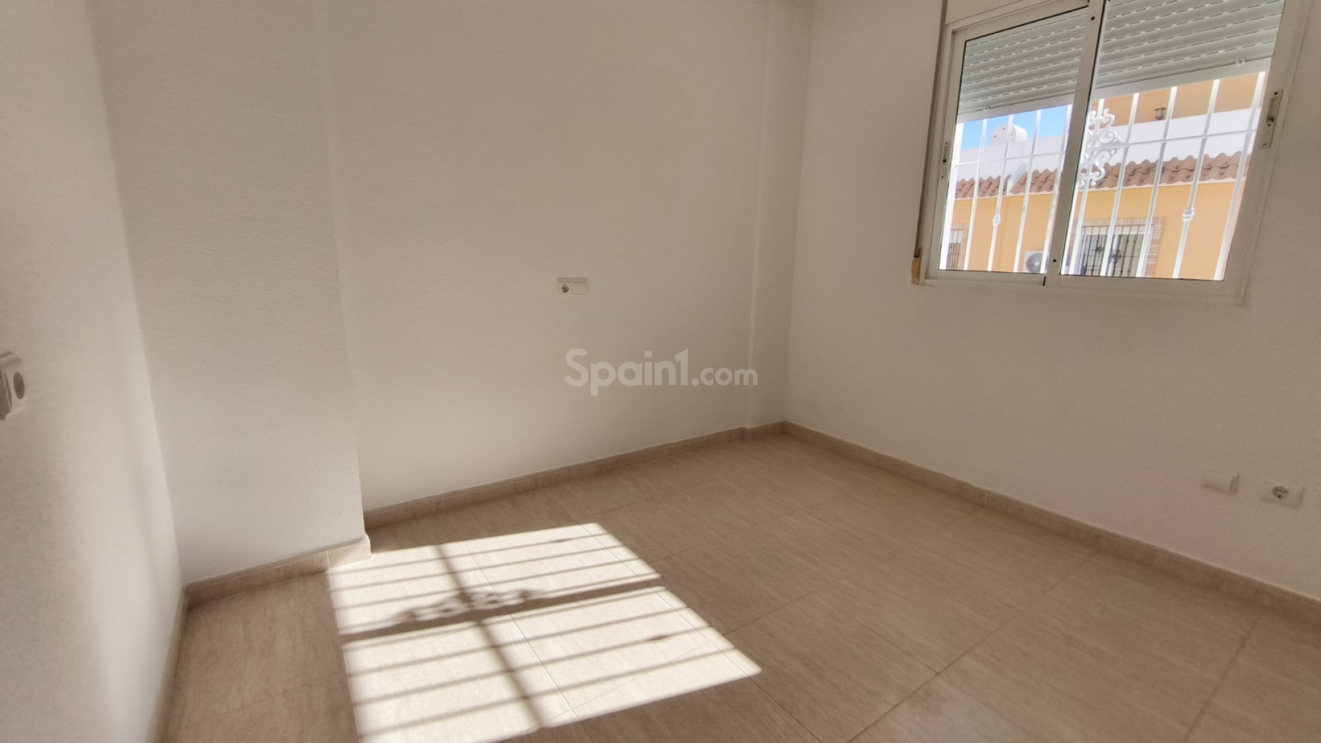 Resale - Townhouse -
Ciudad Quesada - Lo Marabu