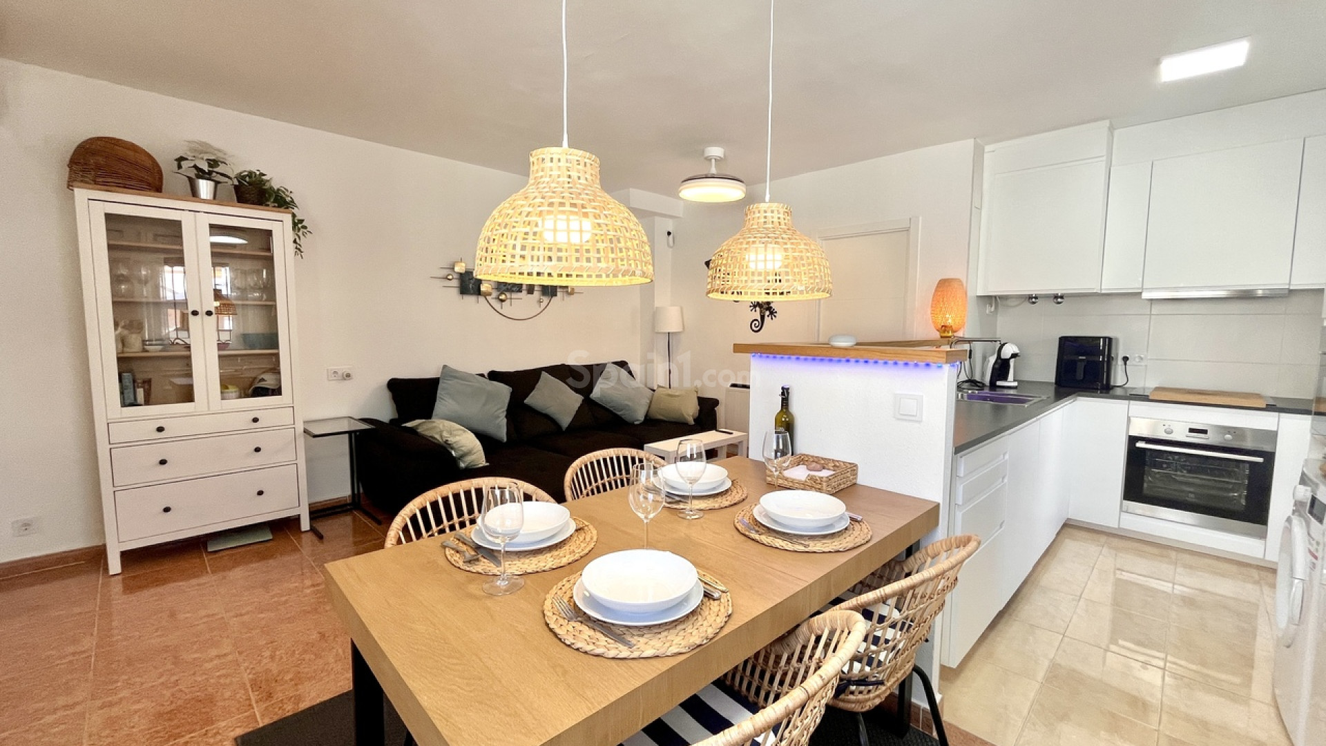 Resale - Townhouse -
Entre Naranjos