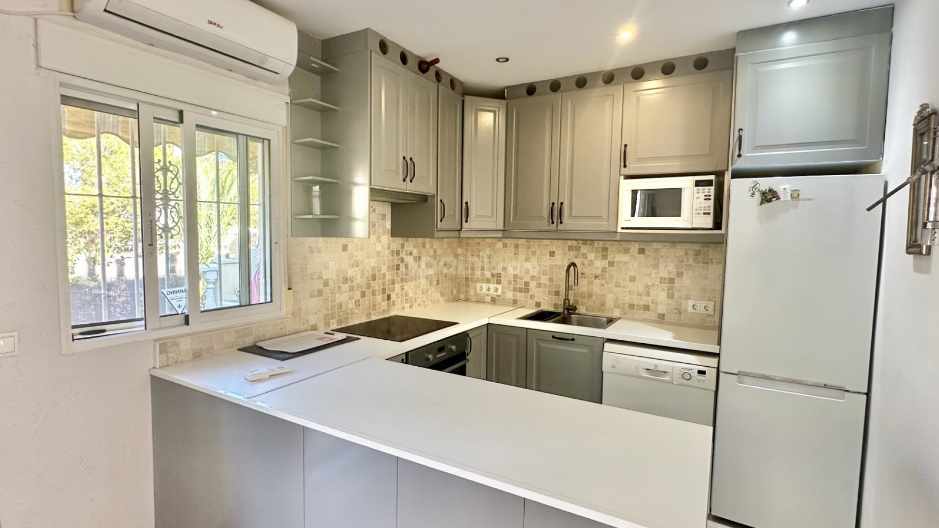 Resale - Townhouse -
Guardamar del Segura - Lomas de Polo-Pinomar