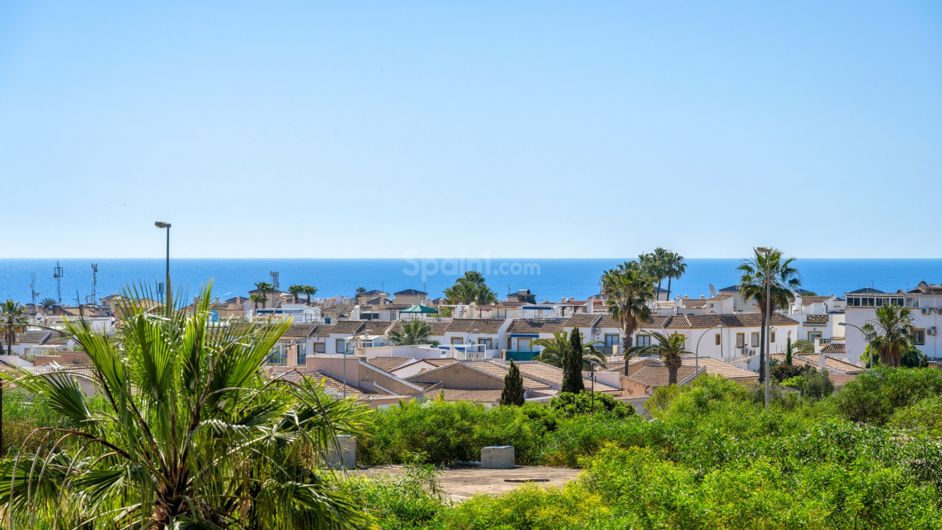 Resale - Townhouse -
La Florida