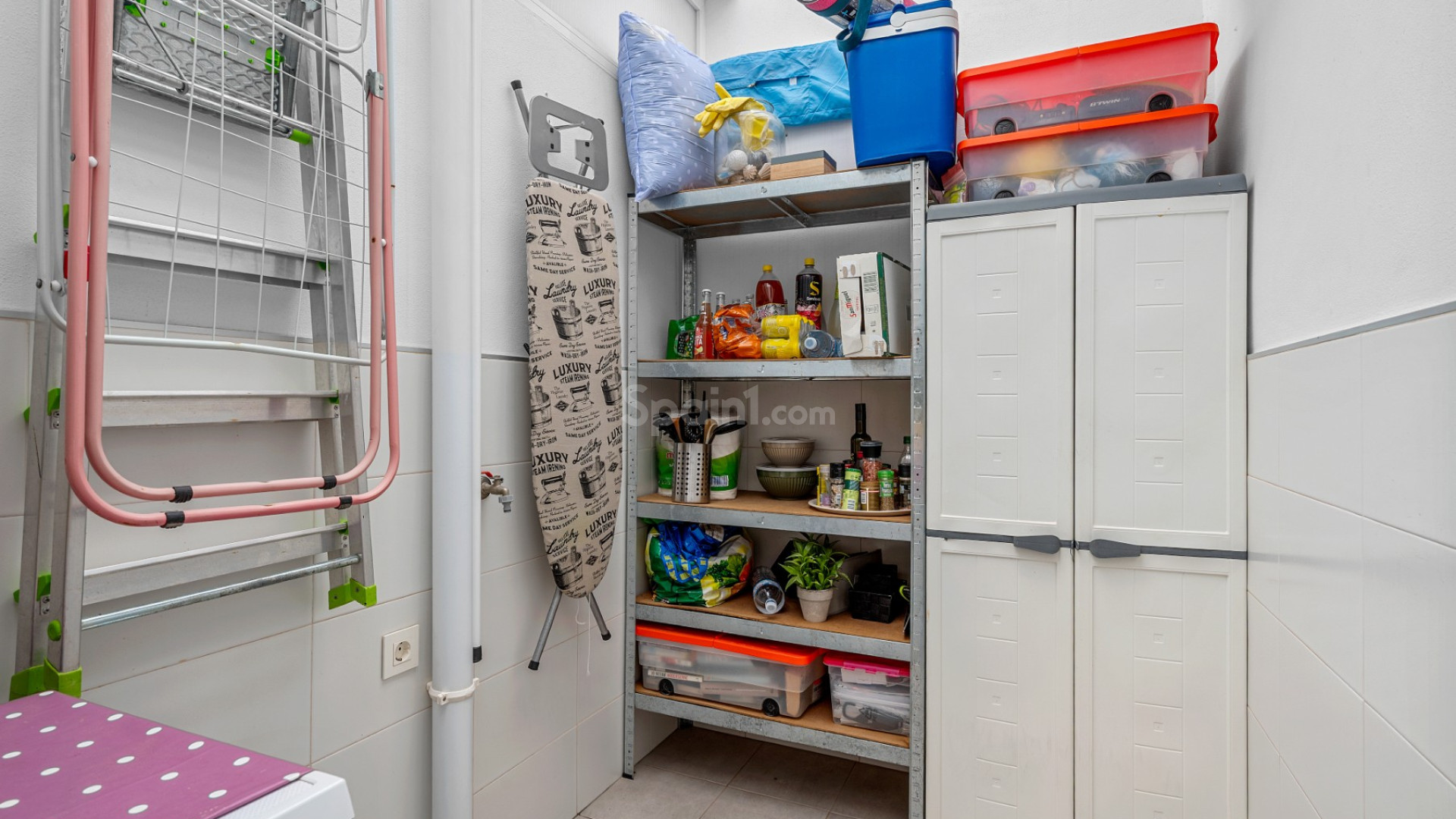Resale - Townhouse -
La Florida