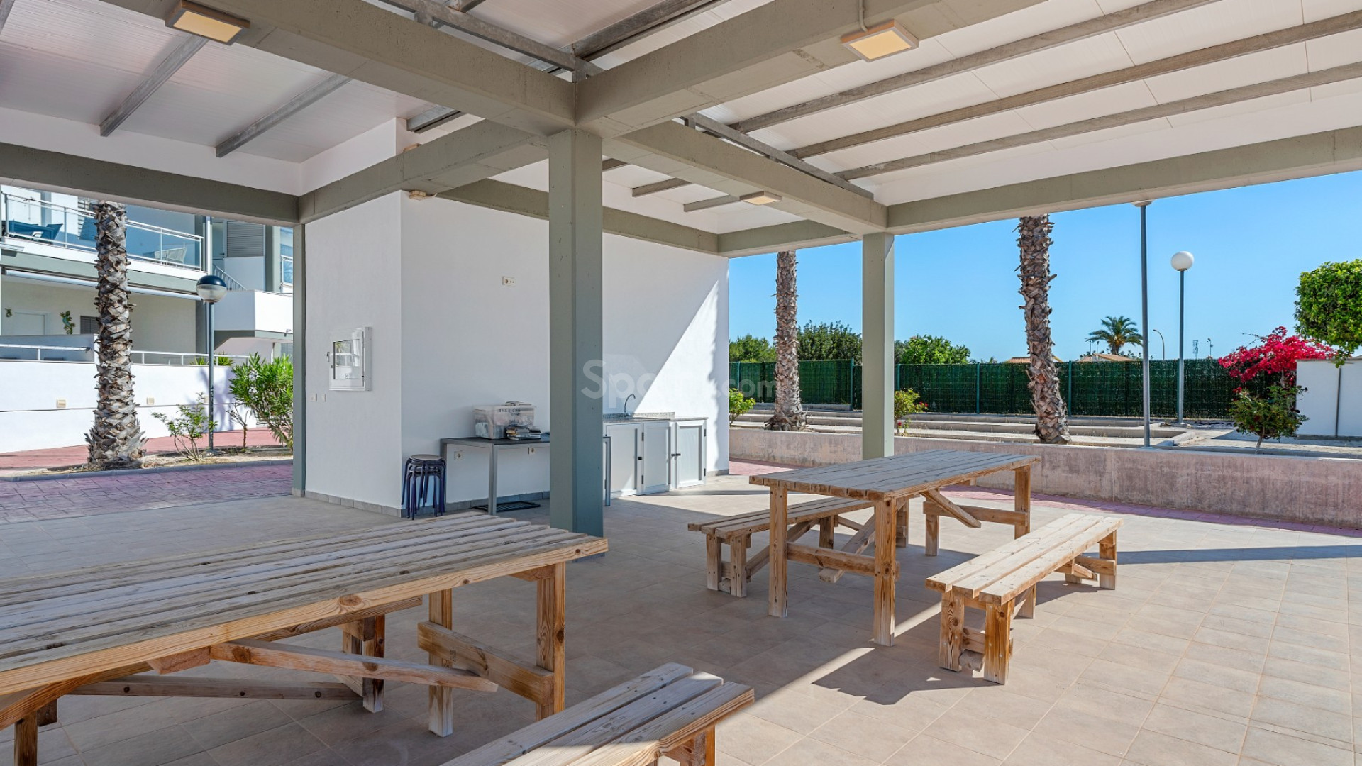 Resale - Townhouse -
La Florida