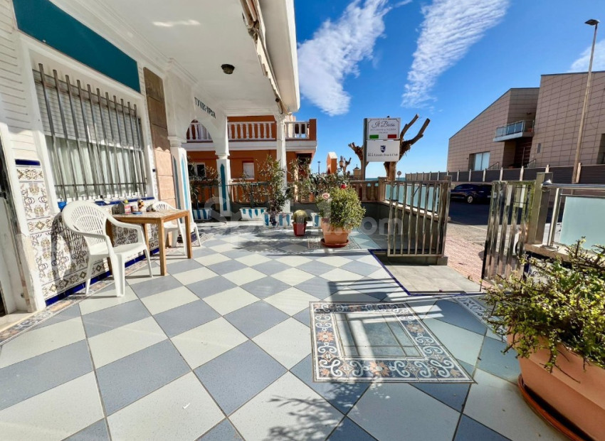 Resale - Townhouse -
La Mata