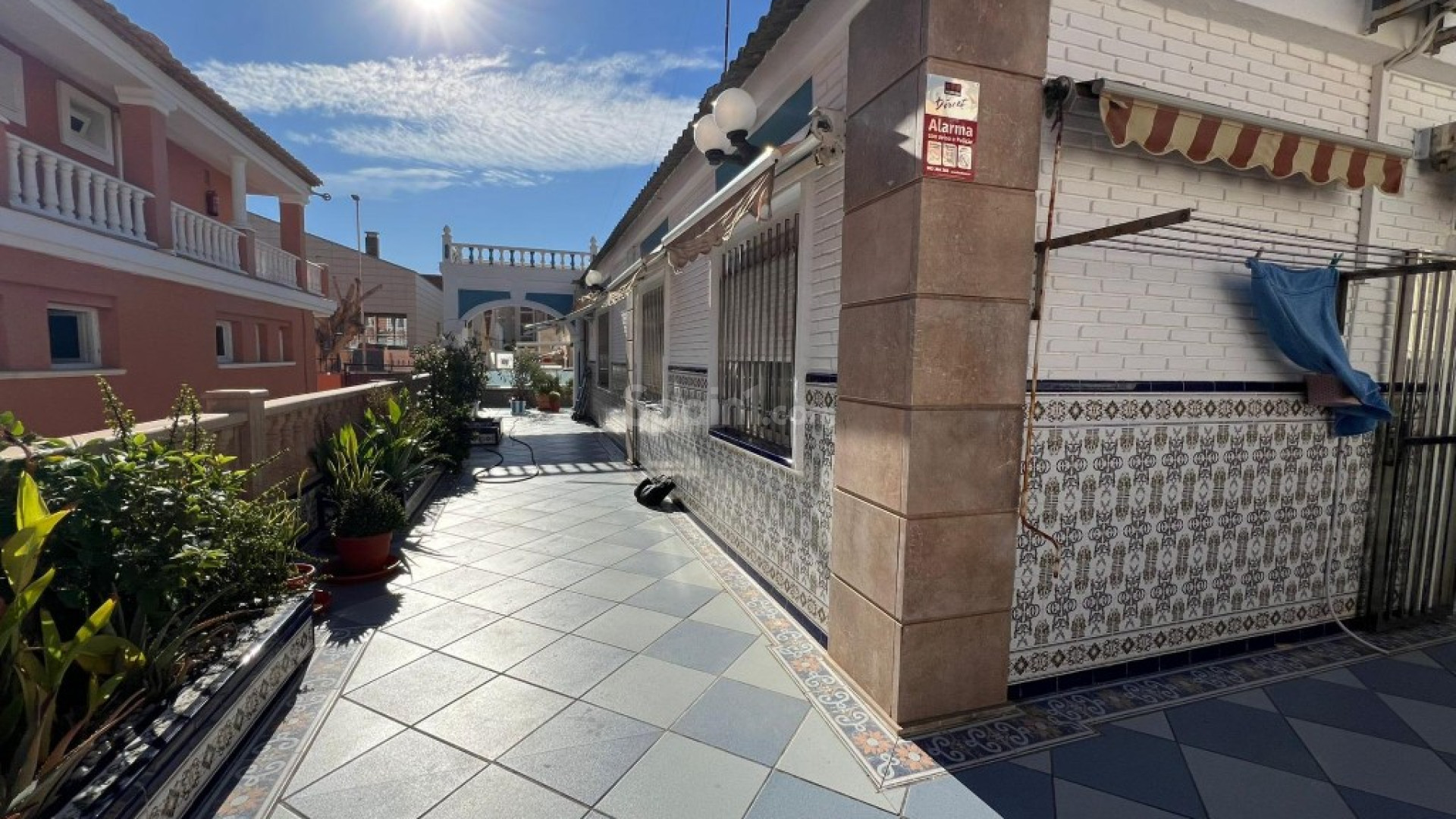 Resale - Townhouse -
La Mata