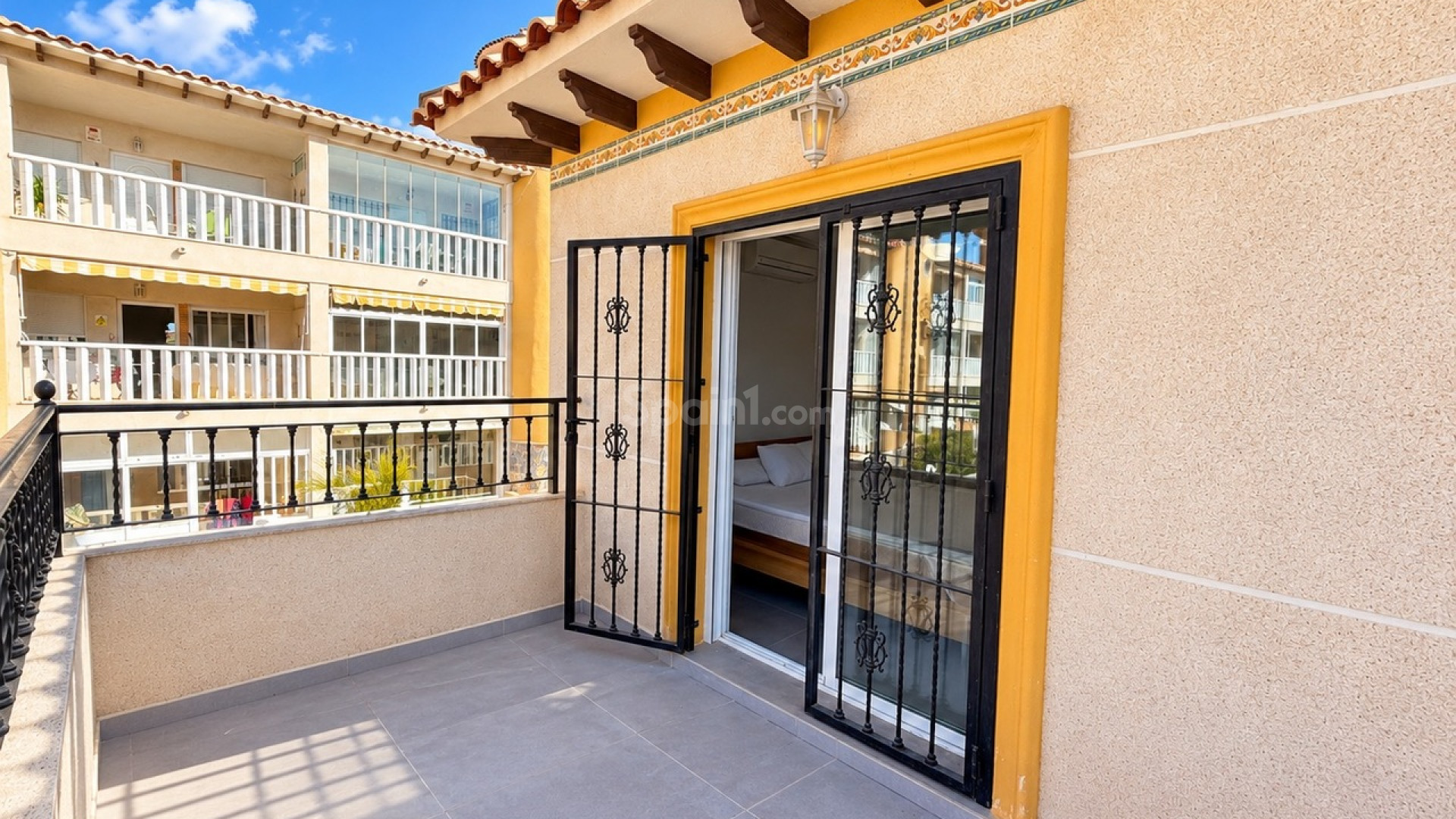 Resale - Townhouse -
La Zenia