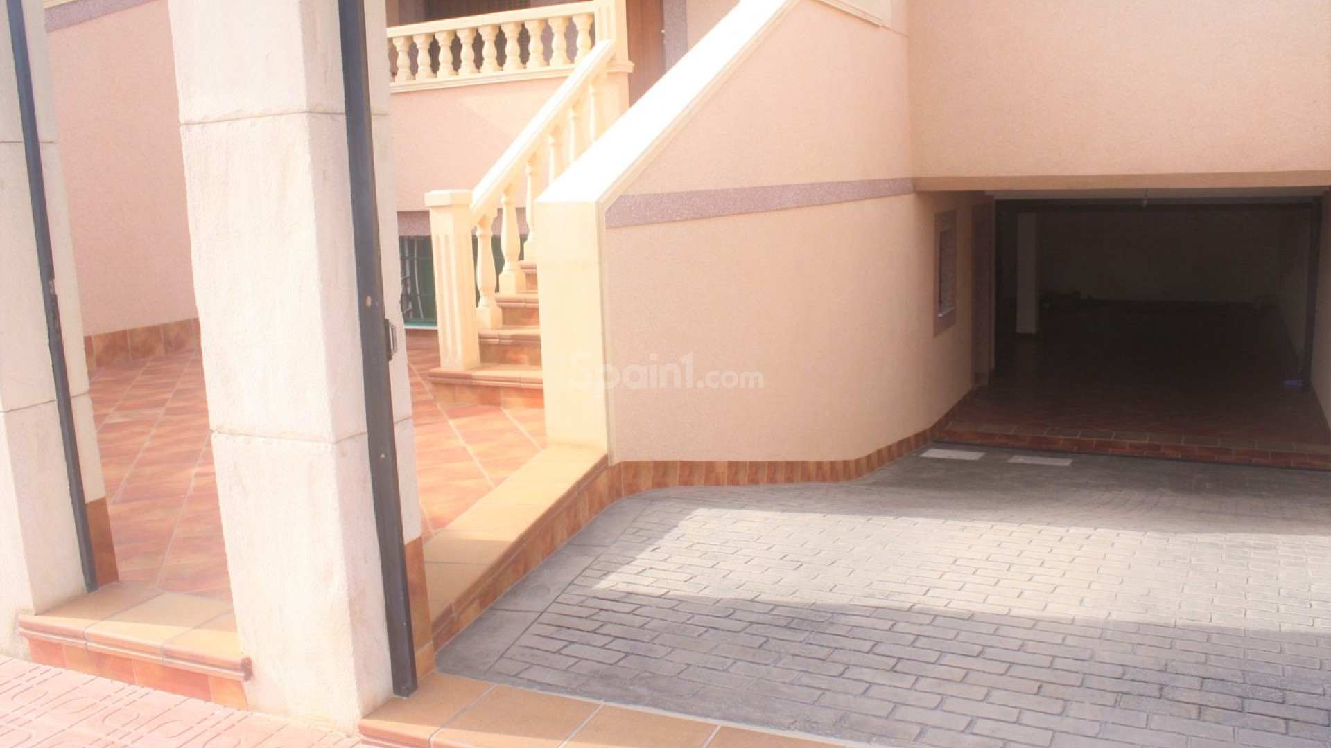 Resale - Townhouse -
Los Altos