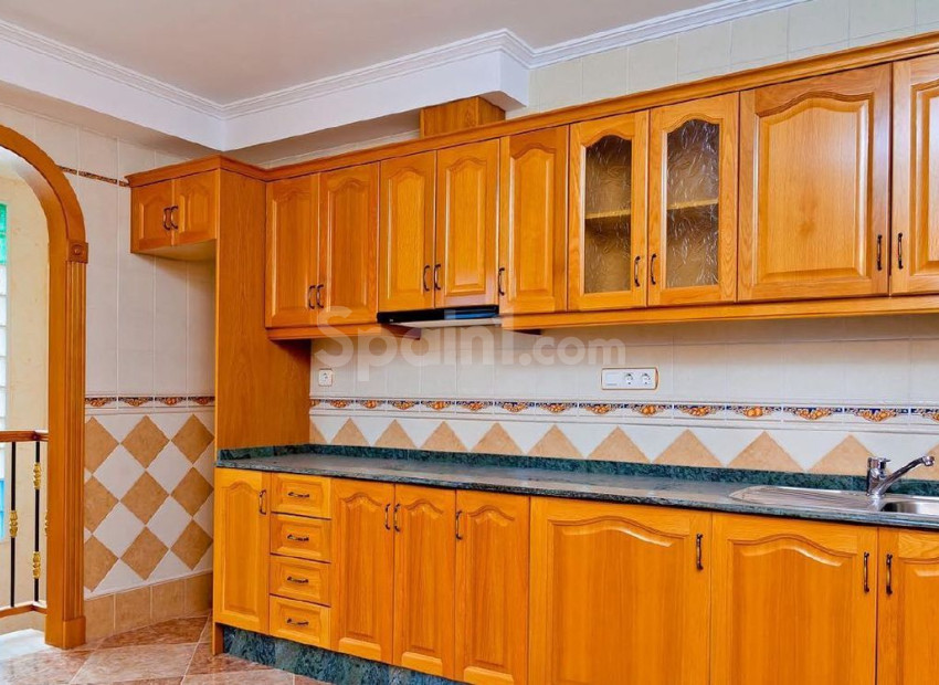 Resale - Townhouse -
Los Altos