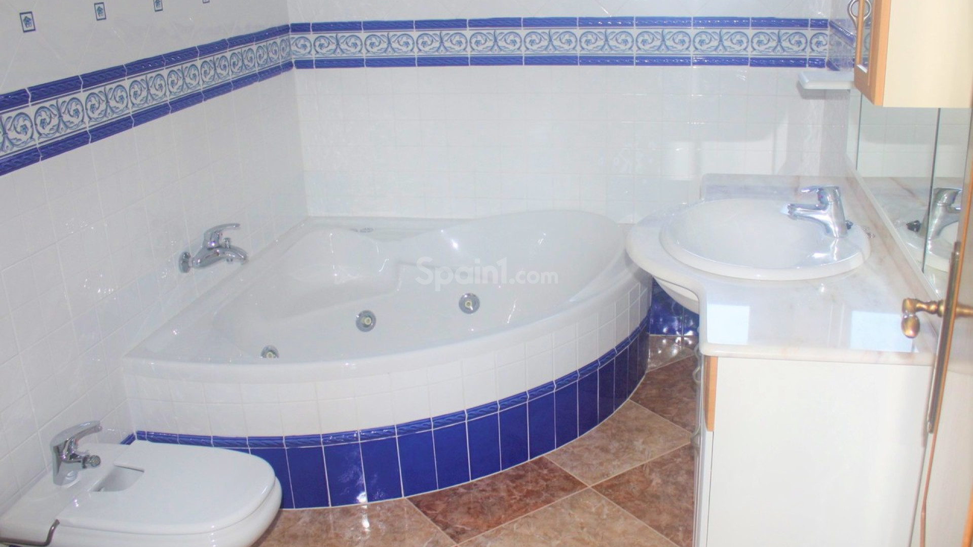 Resale - Townhouse -
Los Altos