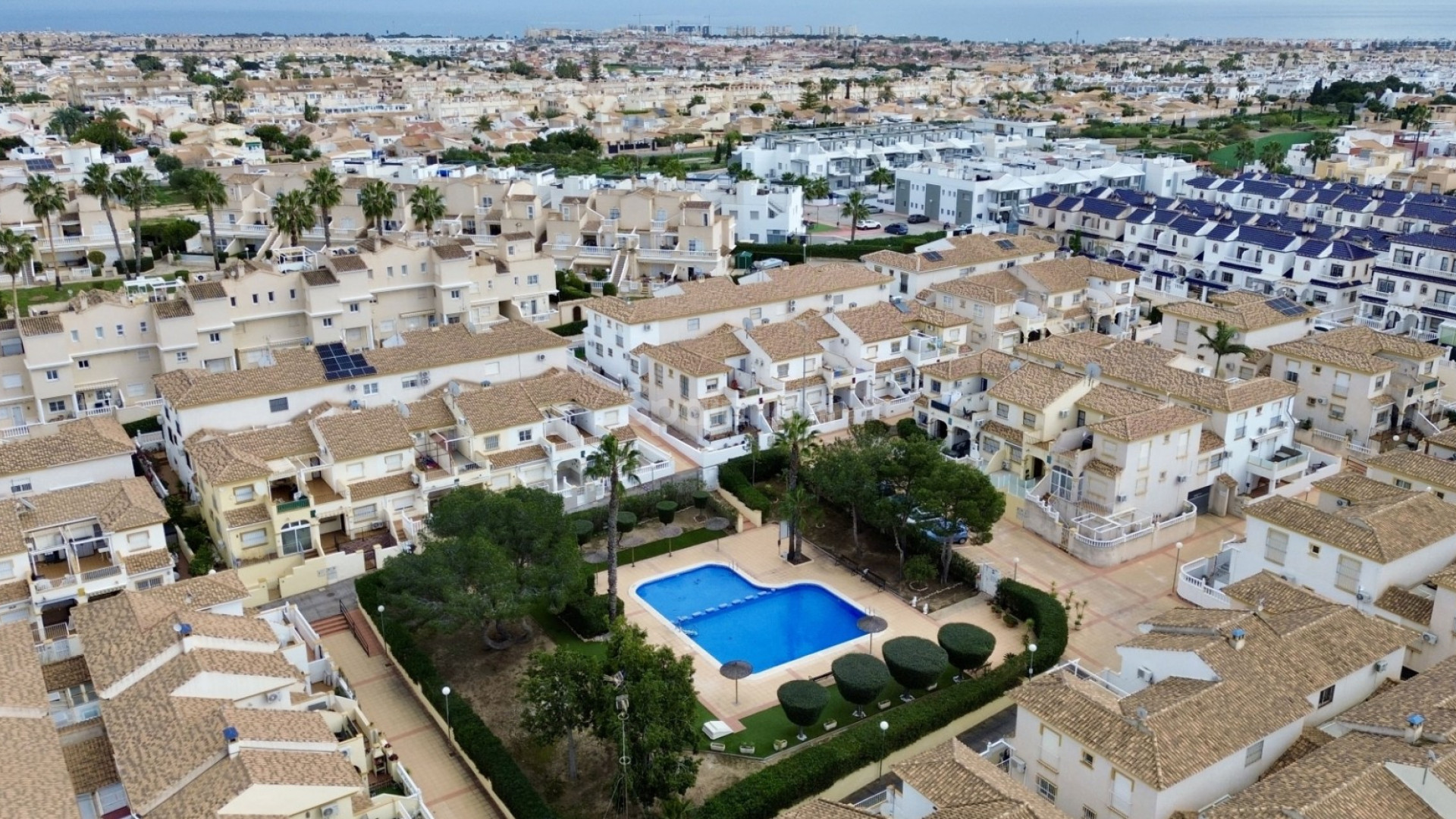 Resale - Townhouse -
Orihuela Costa - La Florida