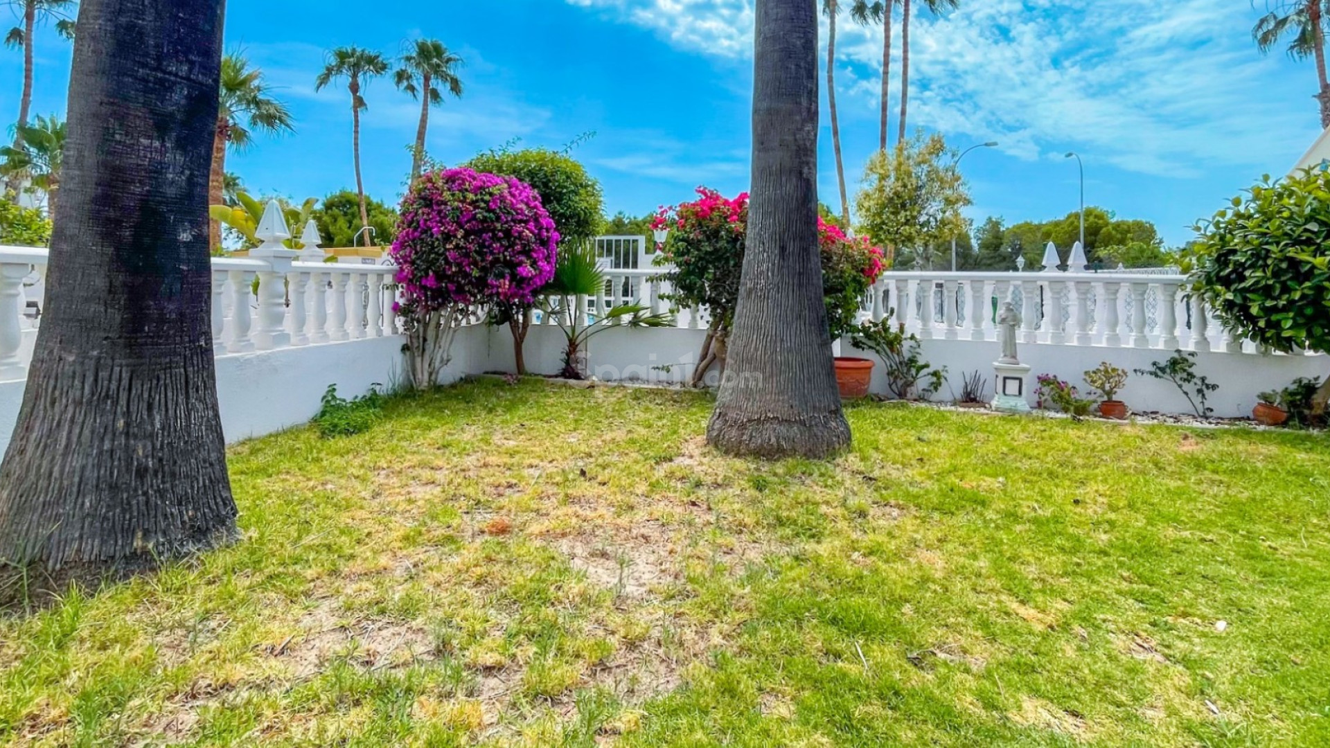 Resale - Townhouse -
Orihuela Costa - La Rioja