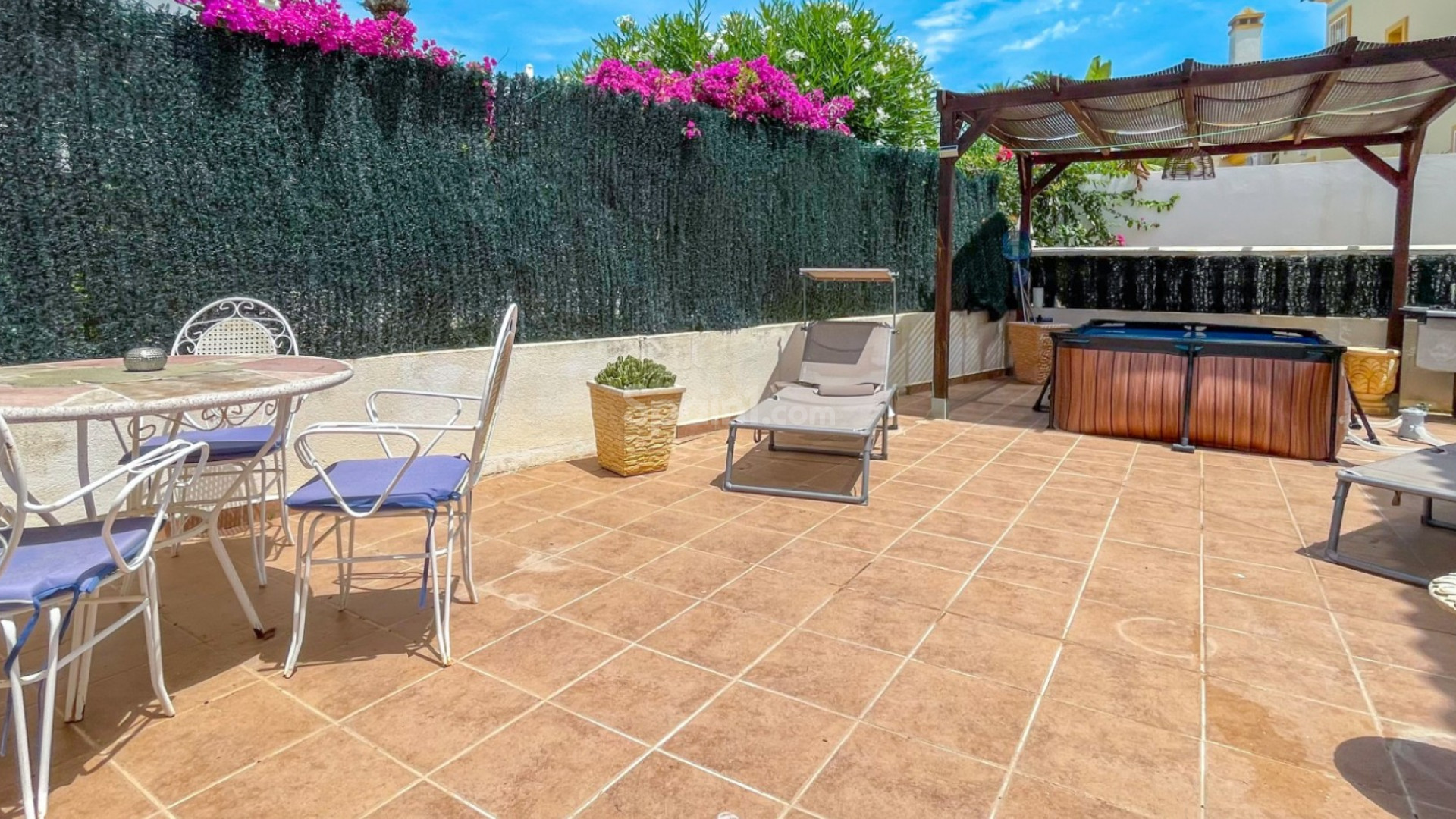 Resale - Townhouse -
Orihuela Costa - La Rioja