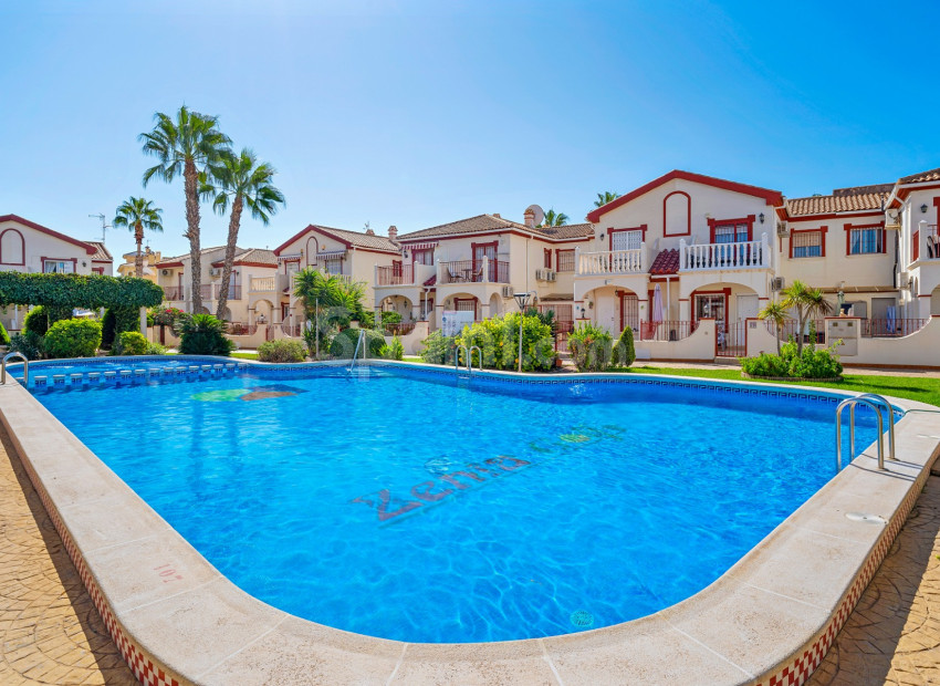 Resale - Townhouse -
Orihuela Costa - La Zenia