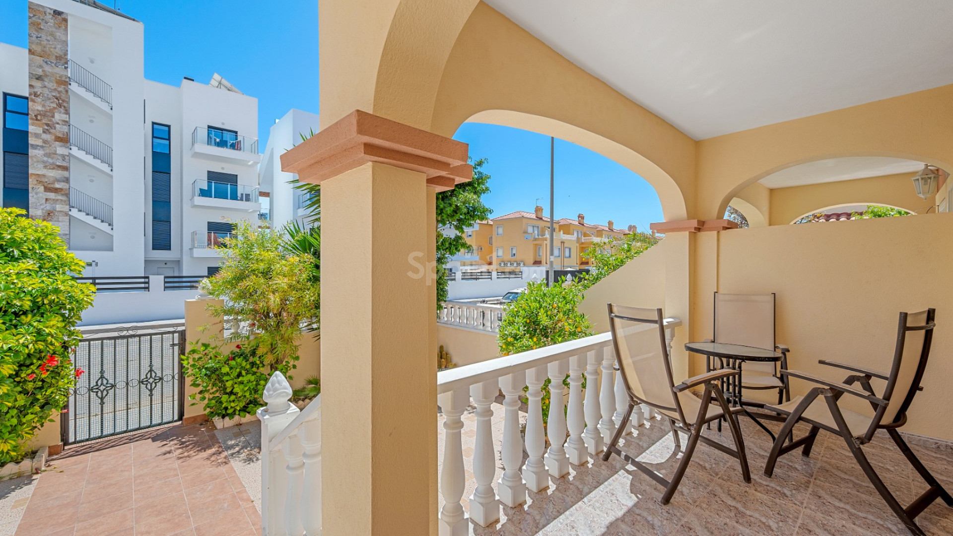 Resale - Townhouse -
Orihuela Costa - La Zenia