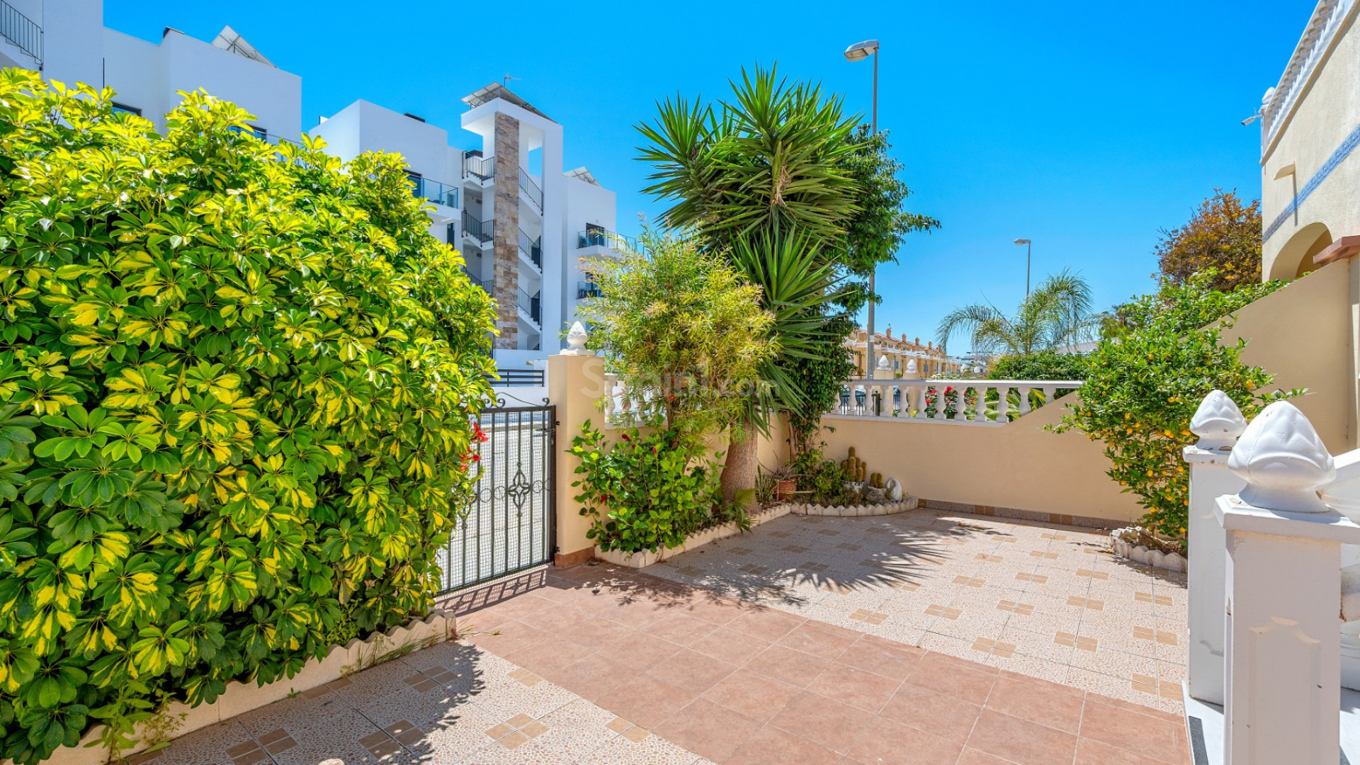 Resale - Townhouse -
Orihuela Costa - La Zenia