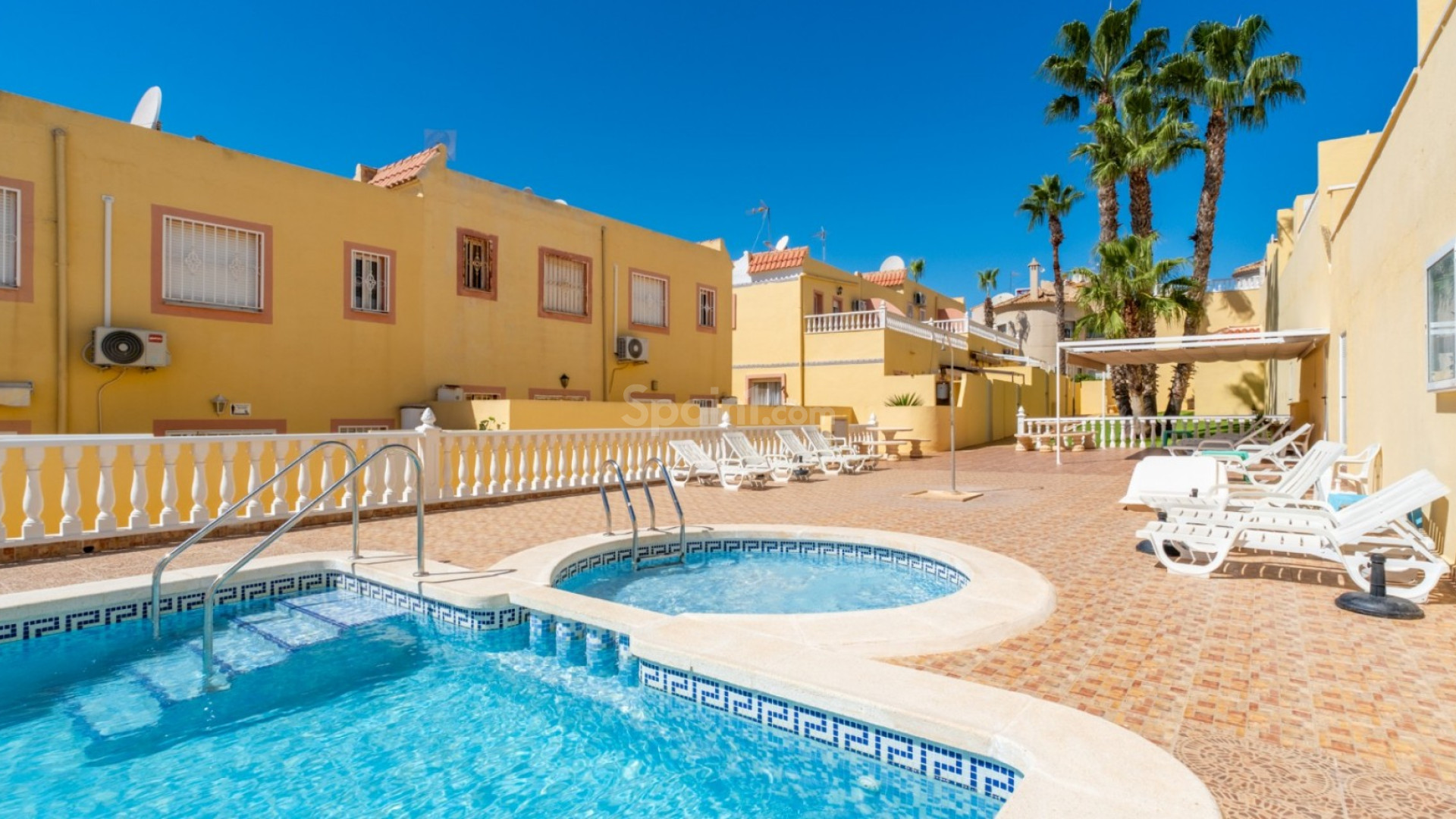 Resale - Townhouse -
Orihuela Costa - Las Filipinas