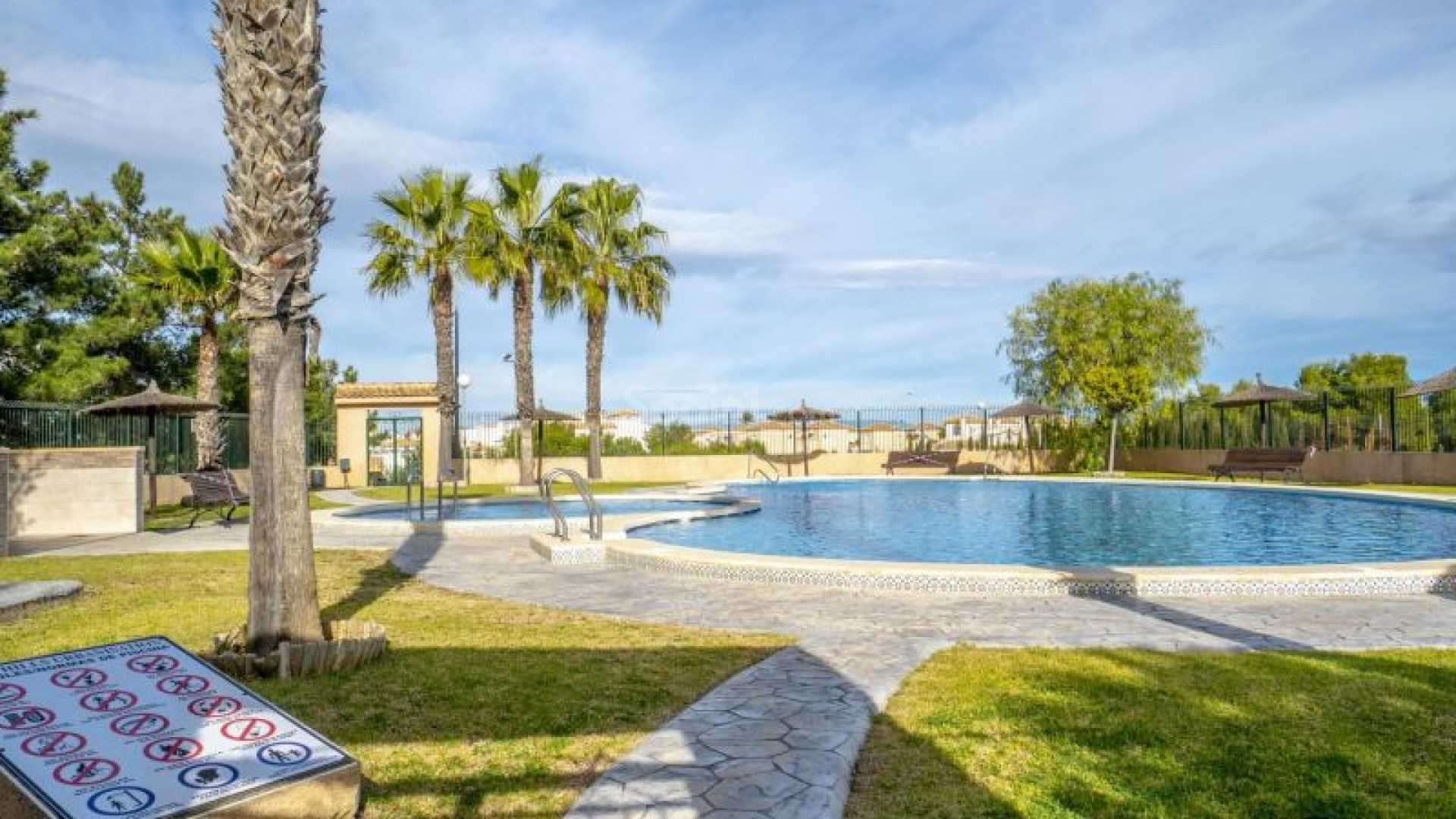 Resale - Townhouse -
Orihuela Costa - Los Altos