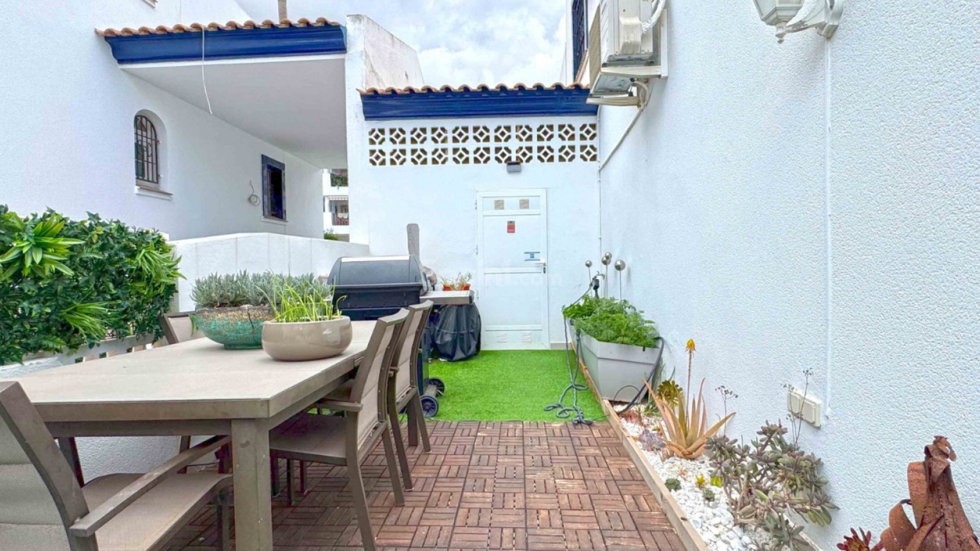 Resale - Townhouse -
Orihuela Costa - Los Dolses