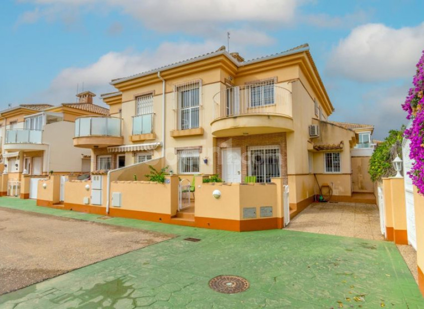 Resale - Townhouse -
Orihuela Costa - Playa Flamenca