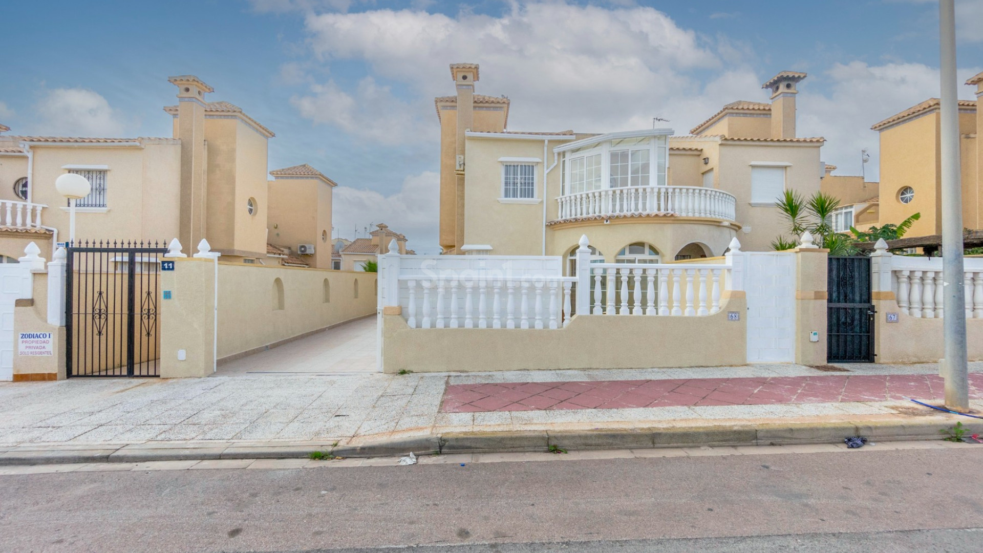 Resale - Townhouse -
Orihuela Costa - Playa Flamenca