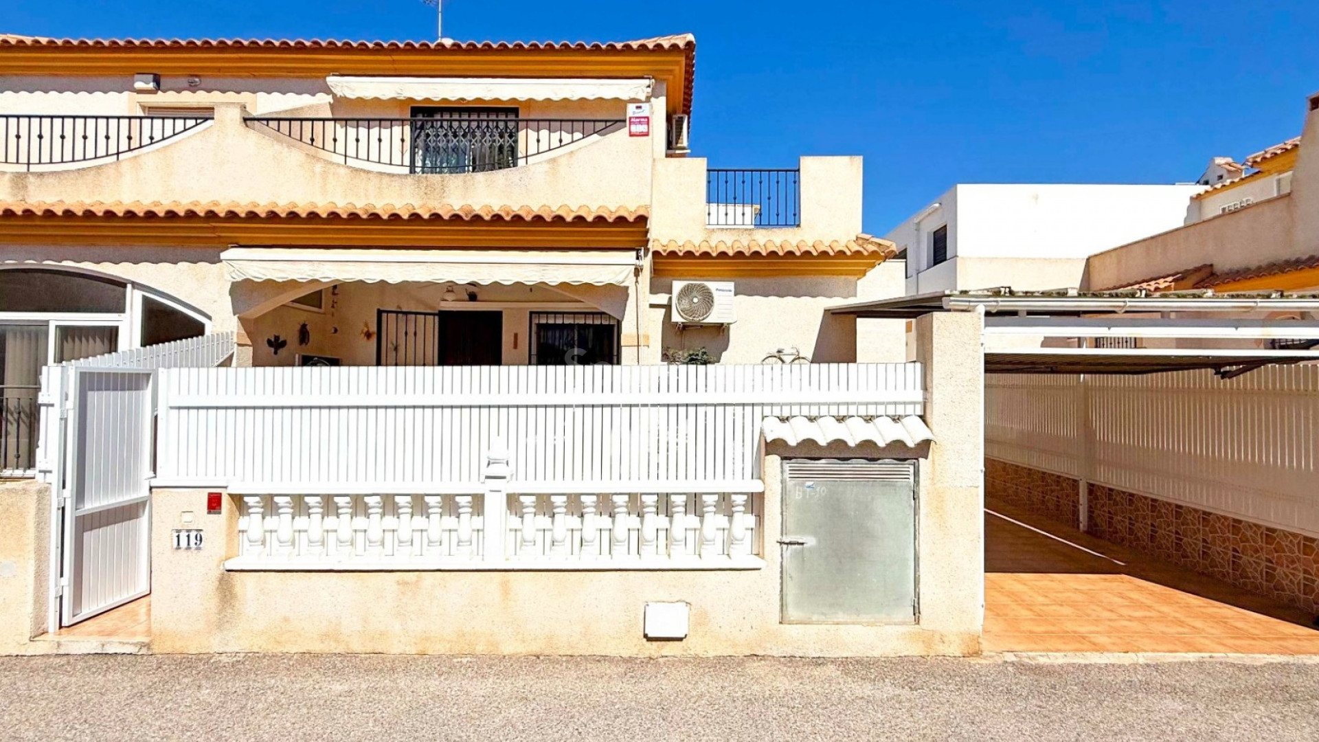 Resale - Townhouse -
Orihuela Costa - Playa Flamenca