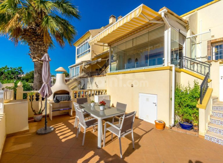 Resale - Townhouse -
Orihuela Costa - Playa Flamenca