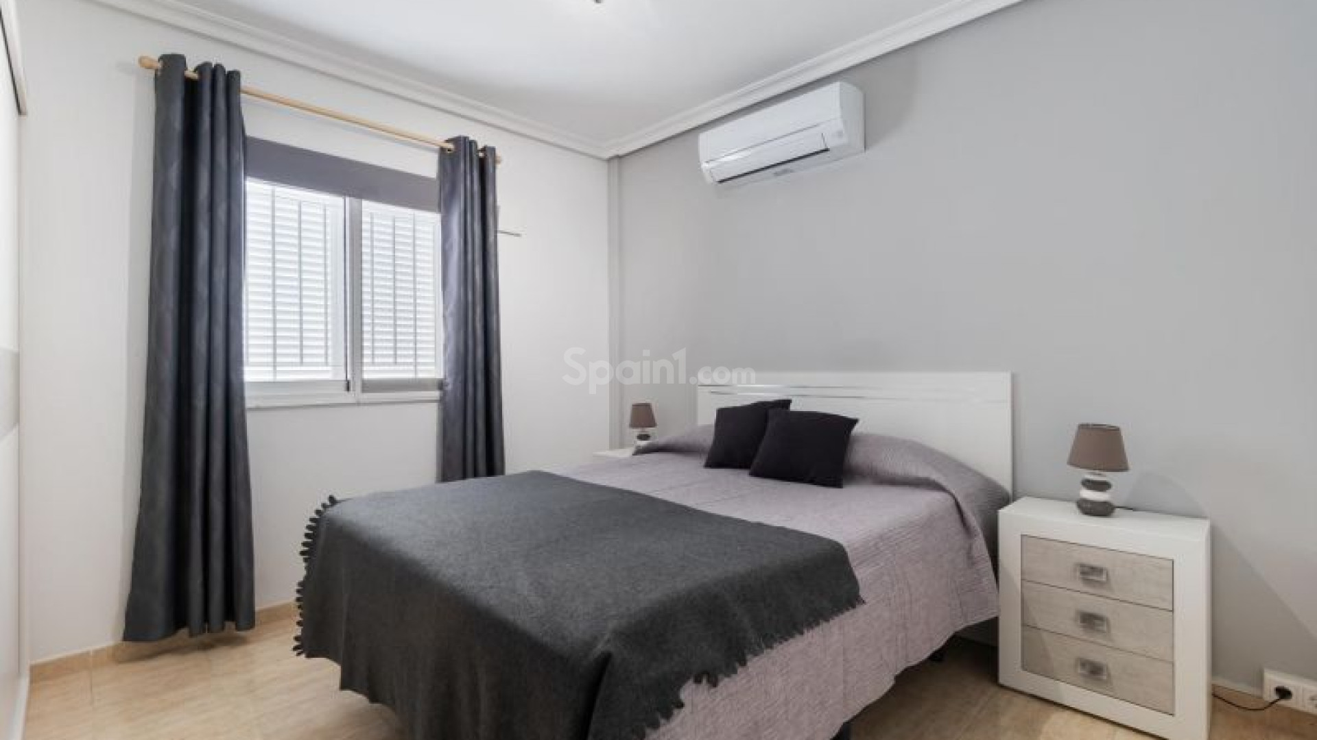 Resale - Townhouse -
Orihuela Costa - Playa Flamenca