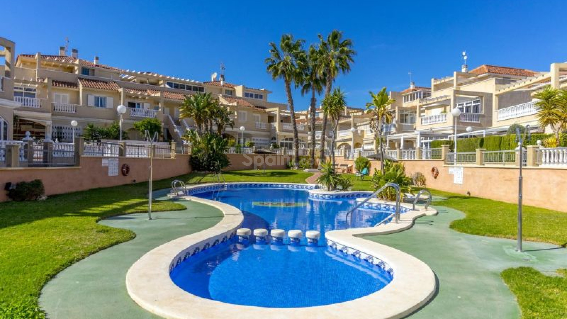Resale - Townhouse -
Orihuela Costa - Playa Flamenca