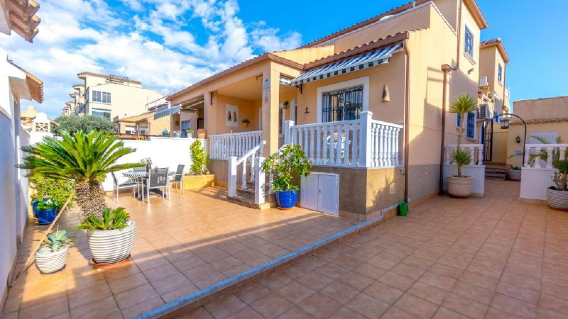 Resale - Townhouse -
Orihuela Costa - Punta Prima