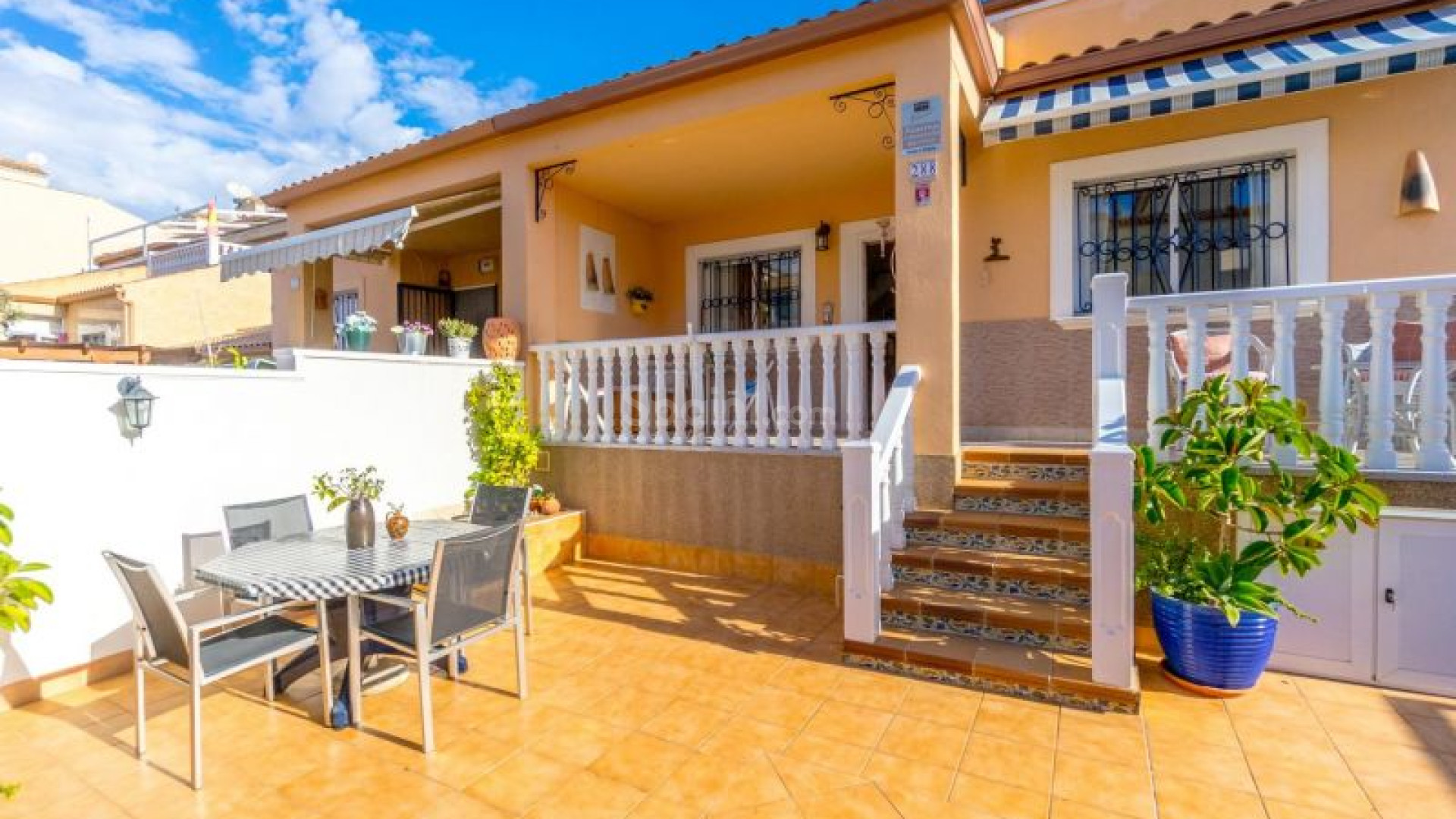 Resale - Townhouse -
Orihuela Costa - Punta Prima