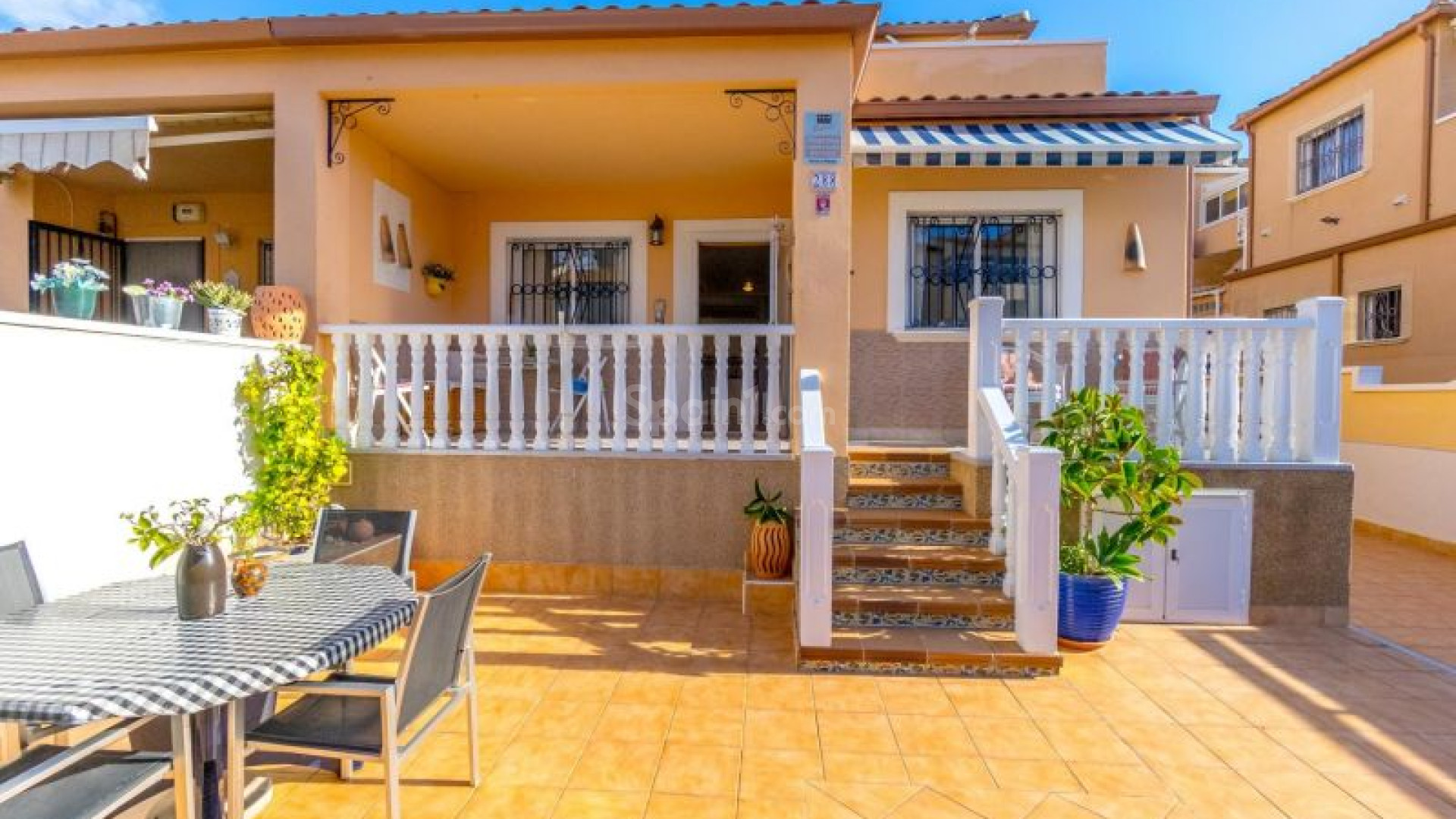 Resale - Townhouse -
Orihuela Costa - Punta Prima