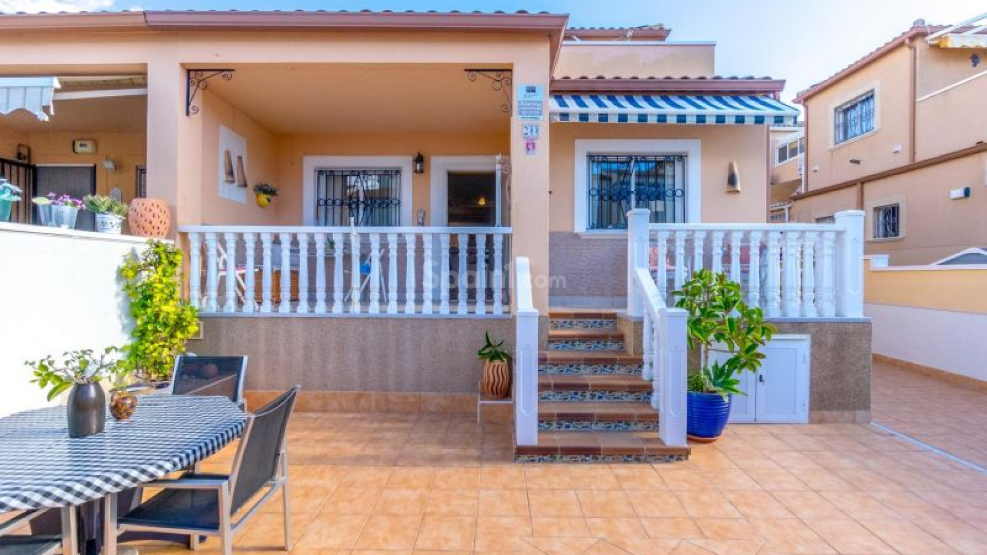 Resale - Townhouse -
Orihuela Costa - Punta Prima